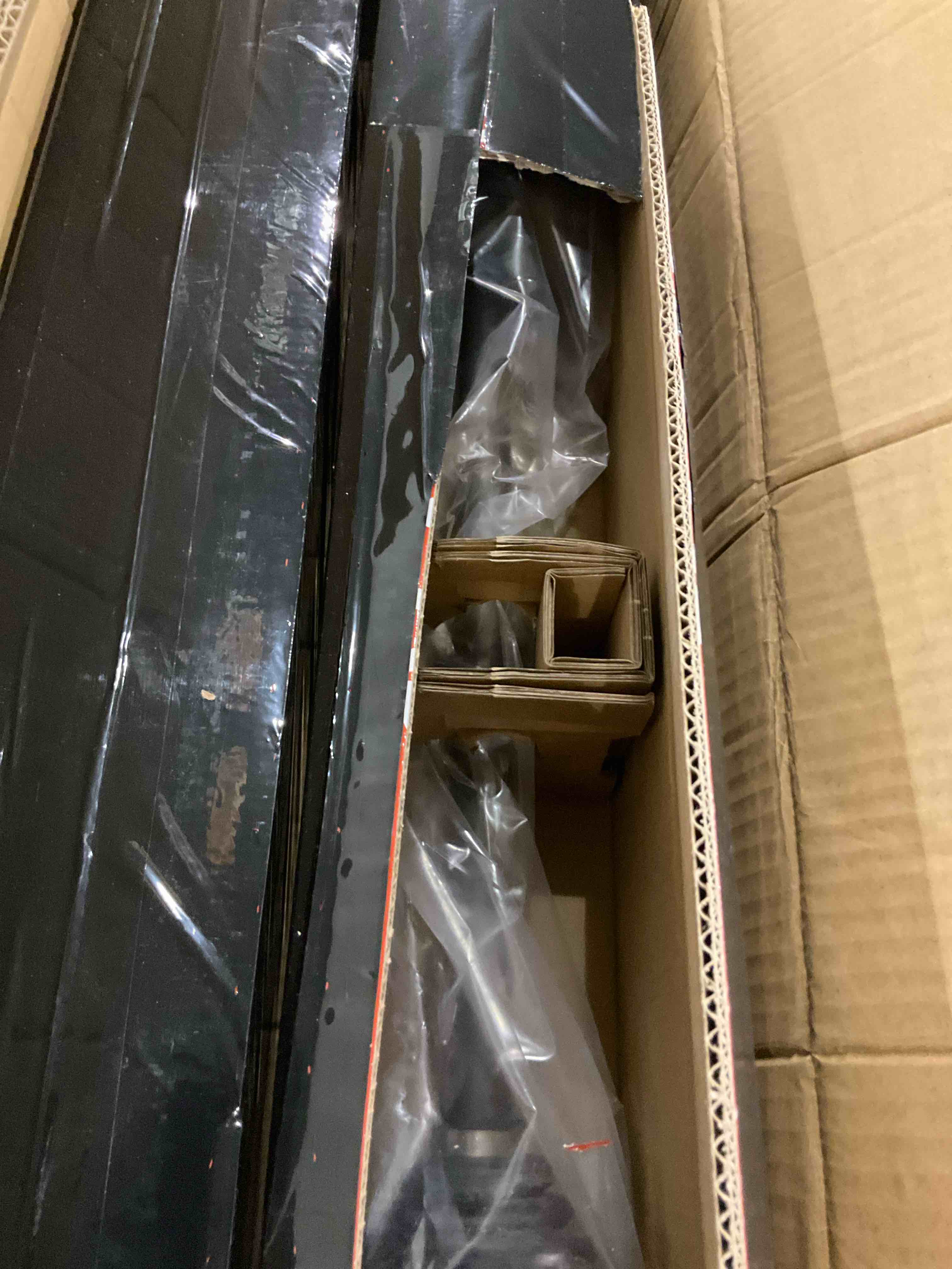 https://s3.amazonaws.com/lotting-images-prod/bidfta/PPE2493277_1746446539864.jpeg