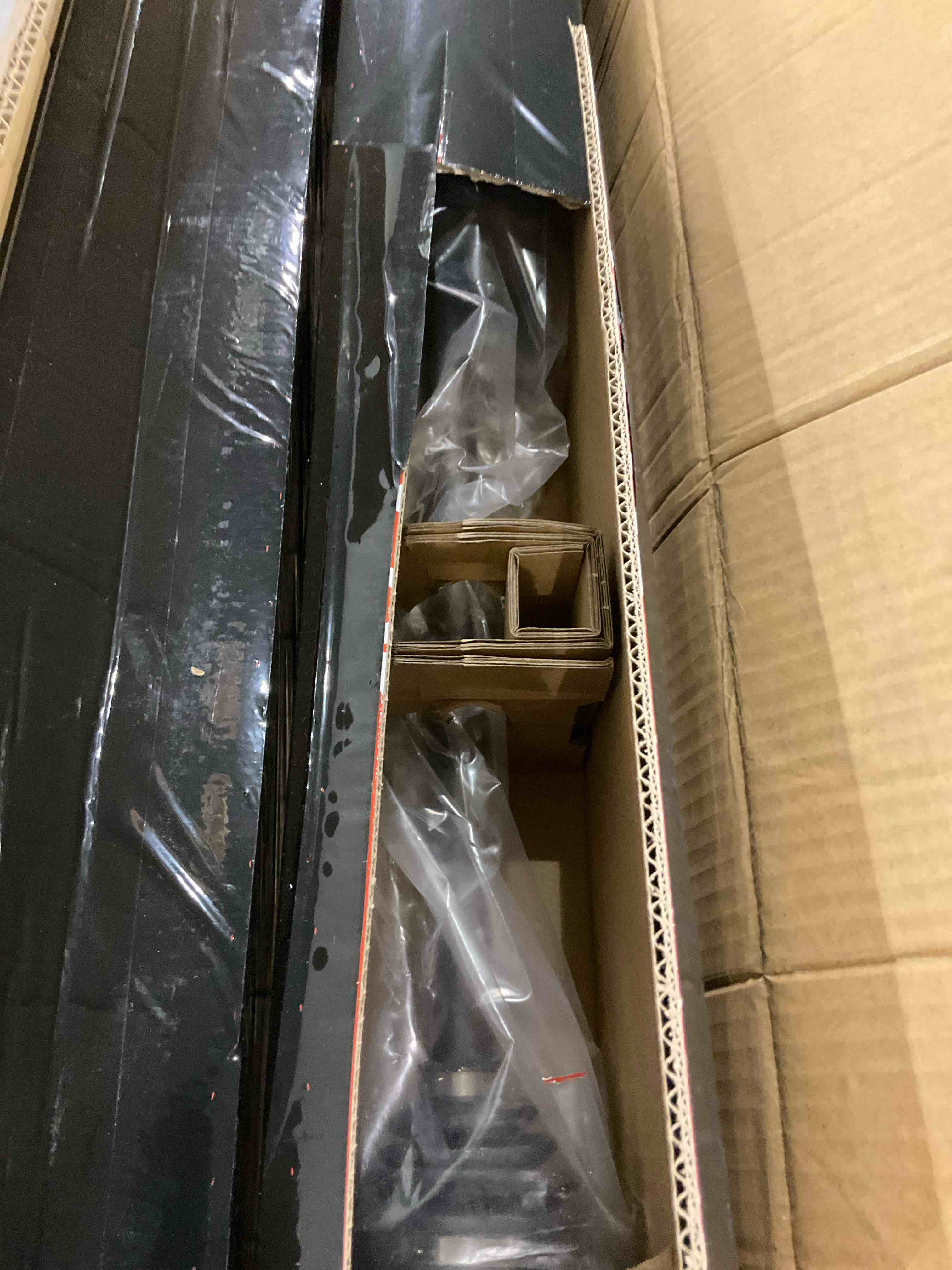 https://s3.amazonaws.com/lotting-images-prod/bidfta/PPE2493277_1746446540759.jpeg