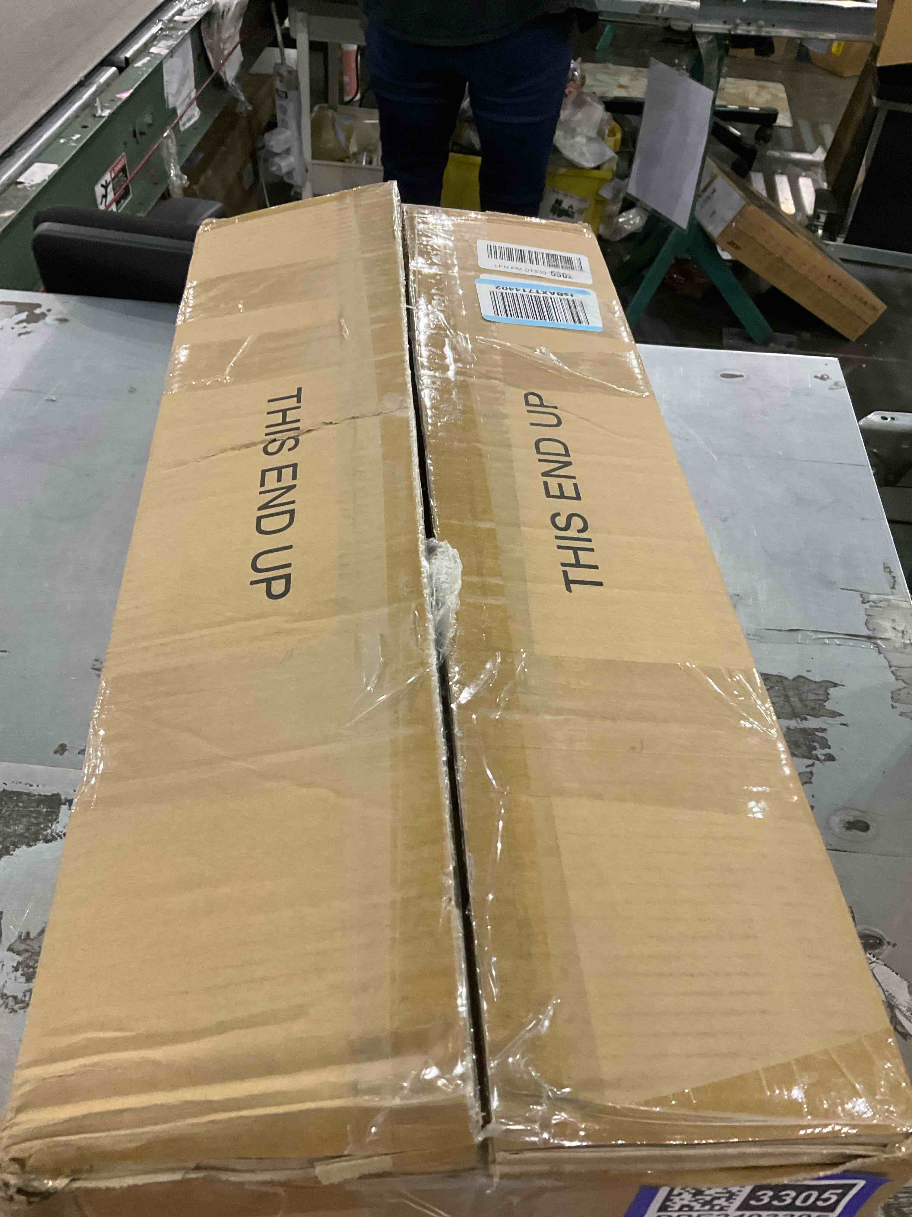 https://s3.amazonaws.com/lotting-images-prod/bidfta/PPE2493305_1746446776798.jpeg