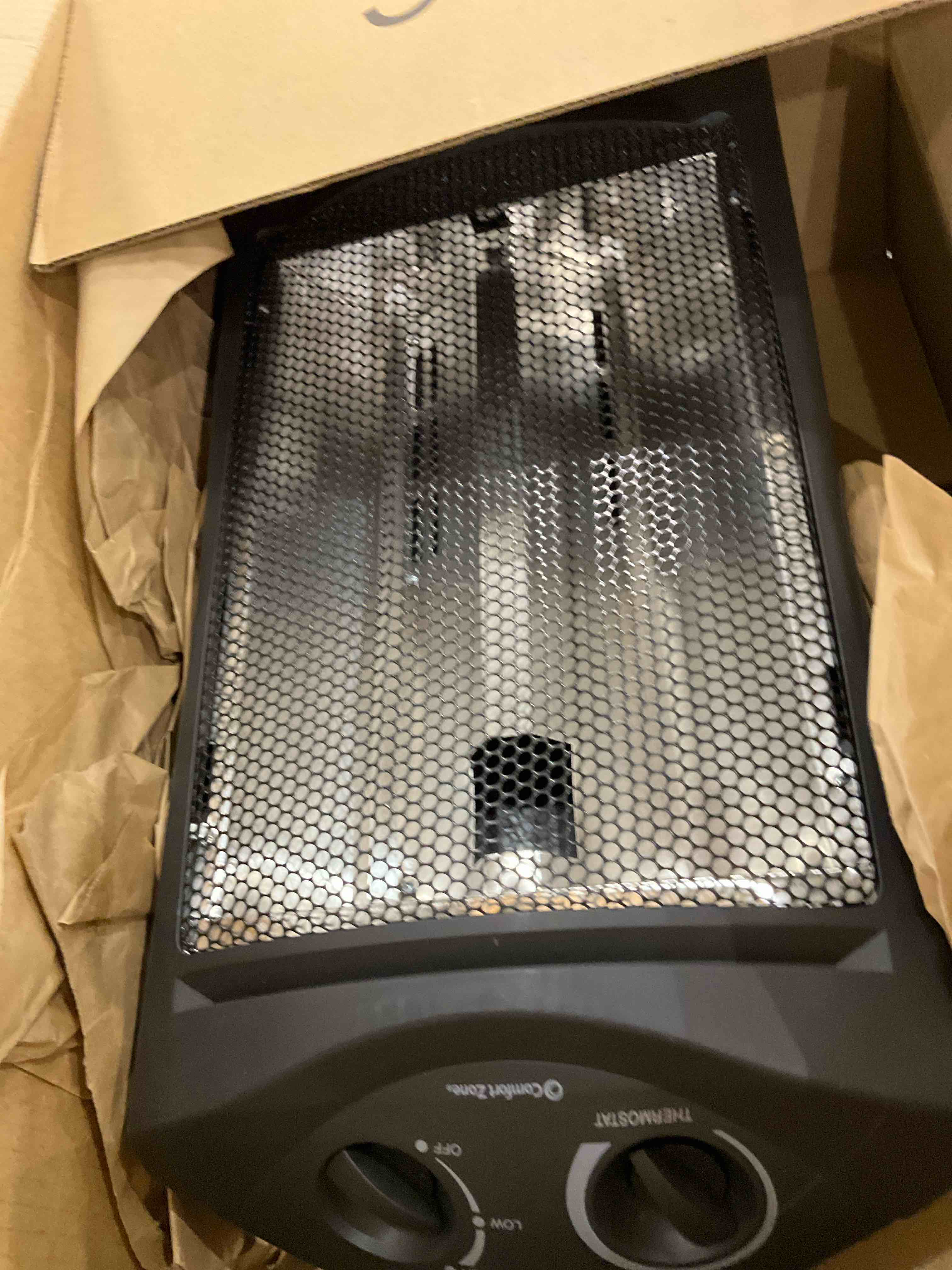 https://s3.amazonaws.com/lotting-images-prod/bidfta/PPE2493365_1746449201998.jpeg