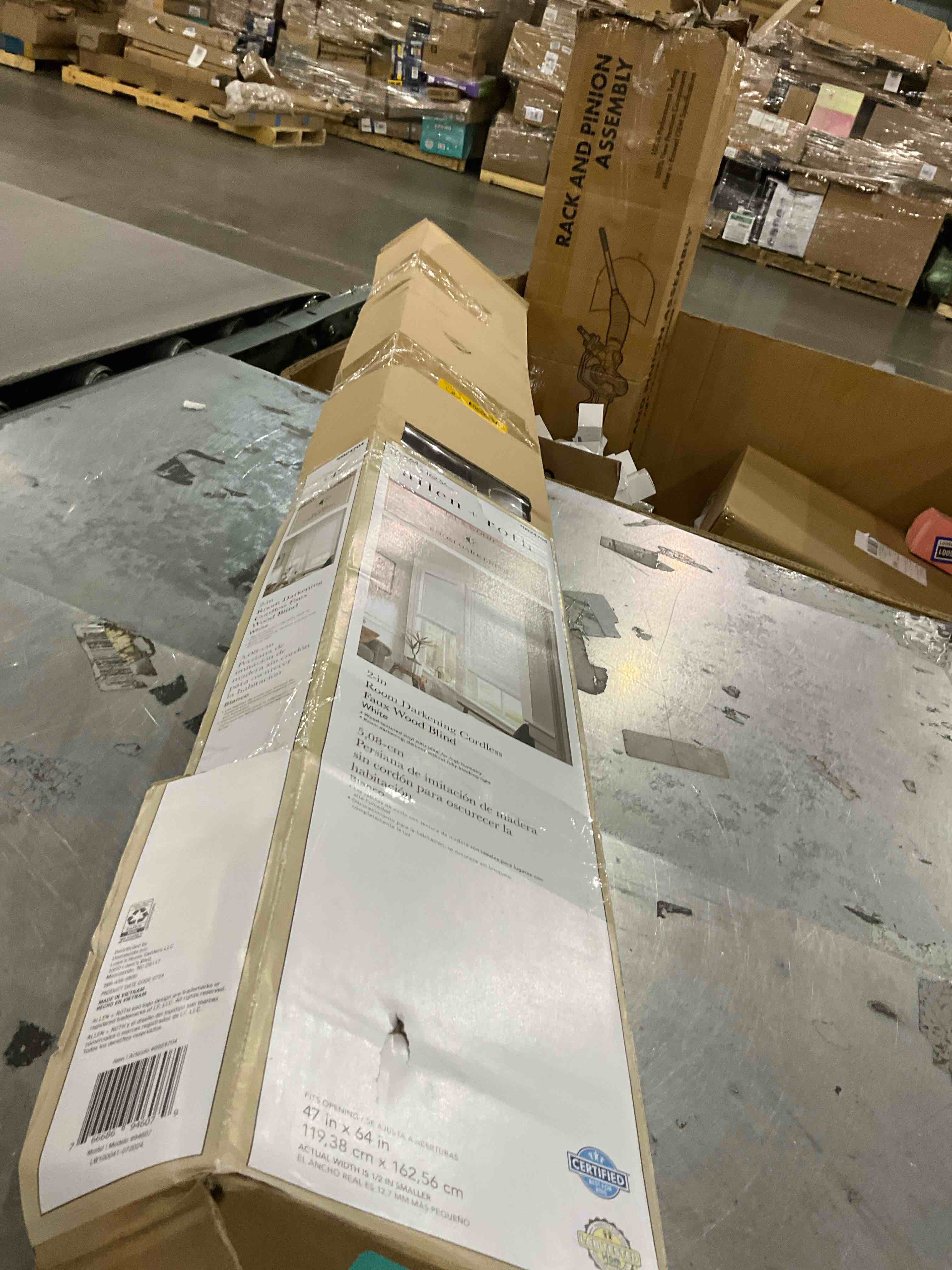 https://s3.amazonaws.com/lotting-images-prod/bidfta/PPE2493514_1746464967928.jpeg