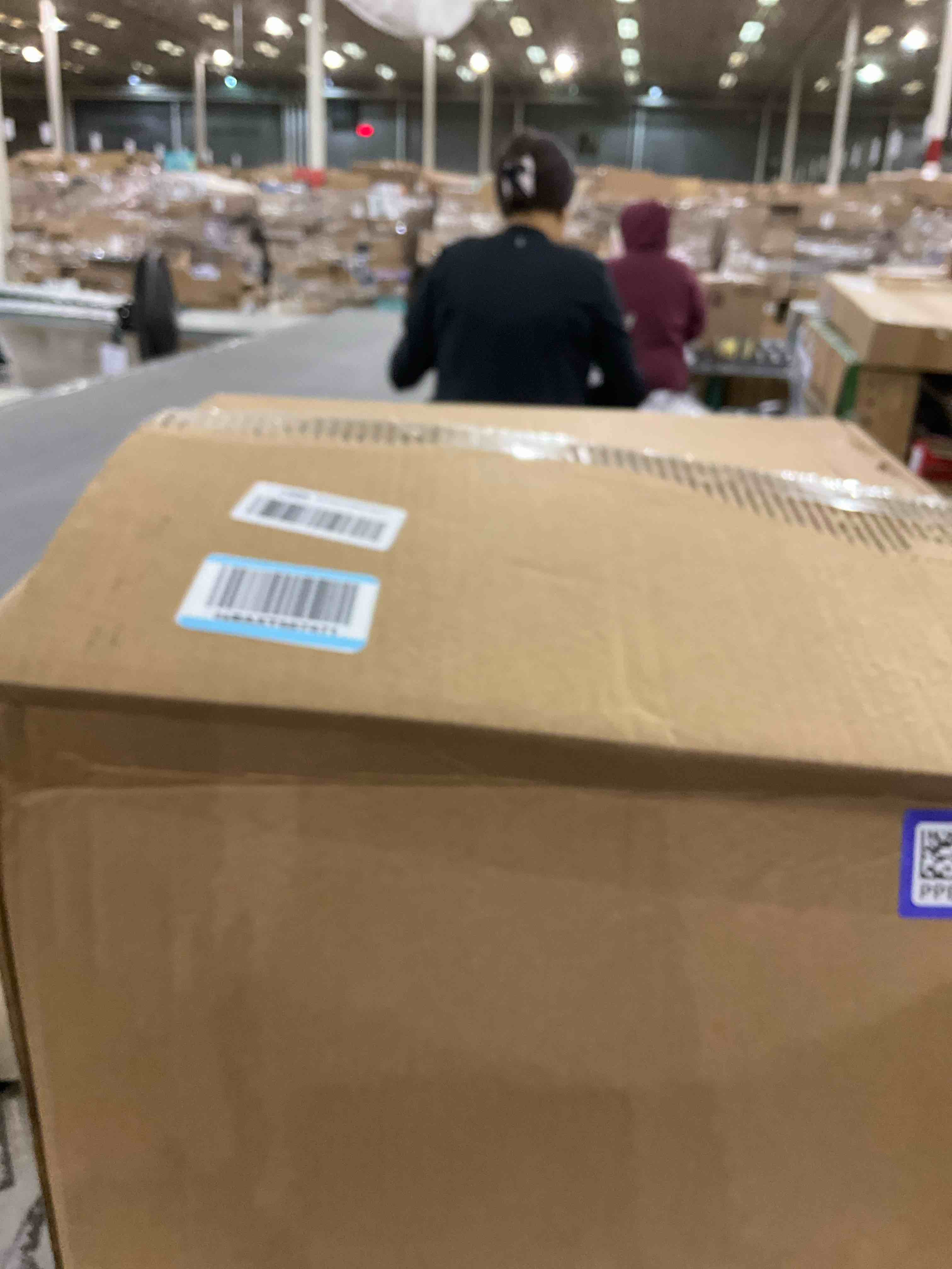 https://s3.amazonaws.com/lotting-images-prod/bidfta/PPE2493573_1746463139391.jpeg
