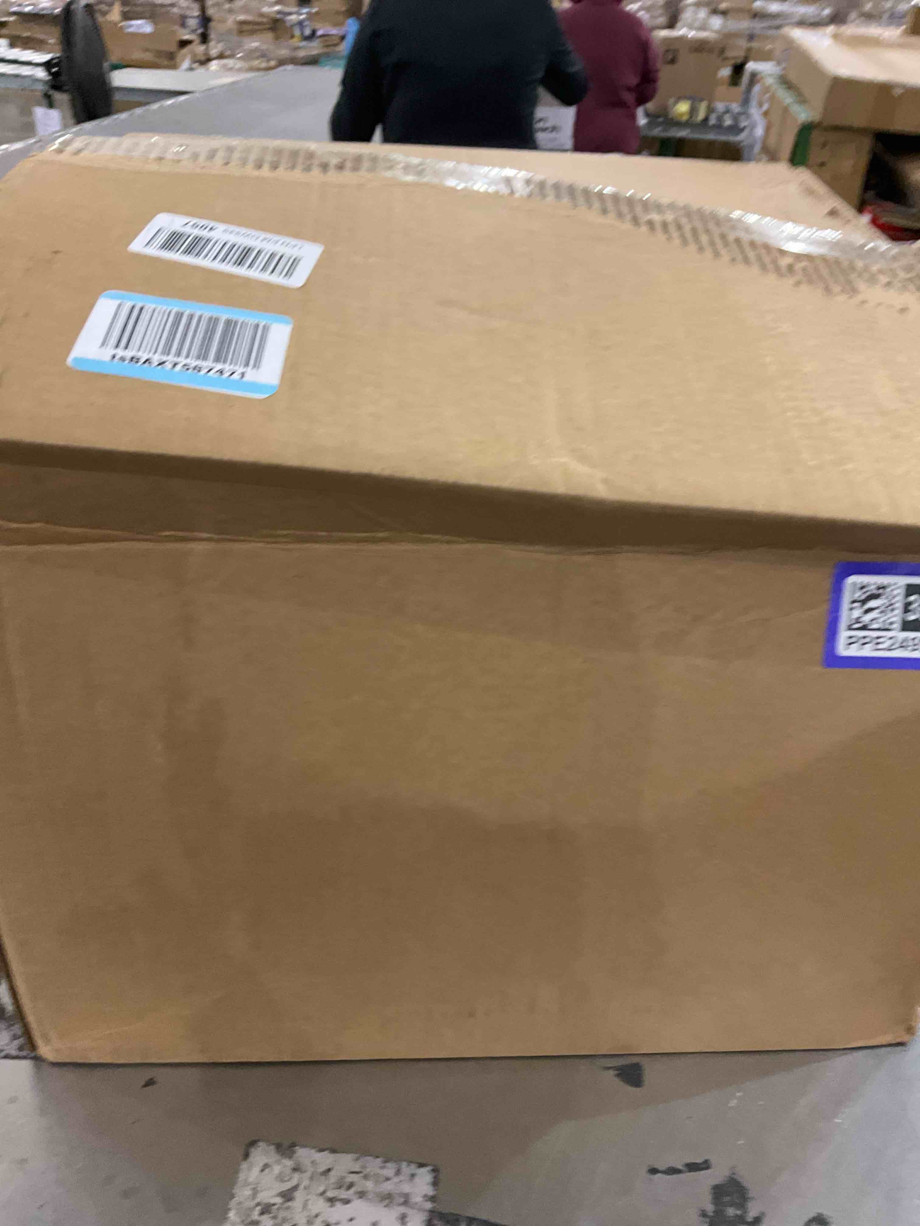https://s3.amazonaws.com/lotting-images-prod/bidfta/PPE2493573_1746463140657.jpeg