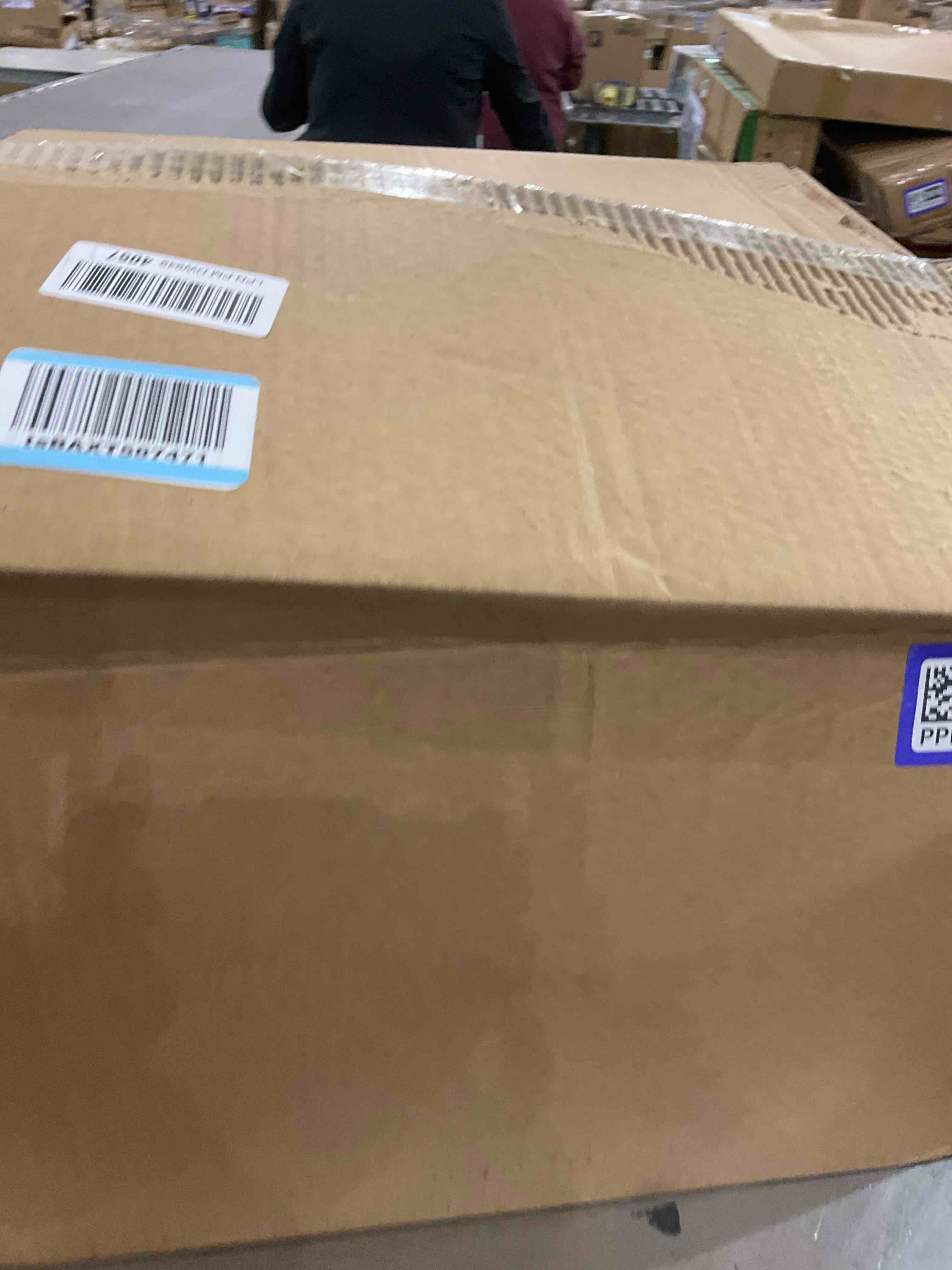 https://s3.amazonaws.com/lotting-images-prod/bidfta/PPE2493573_1746463142278.jpeg