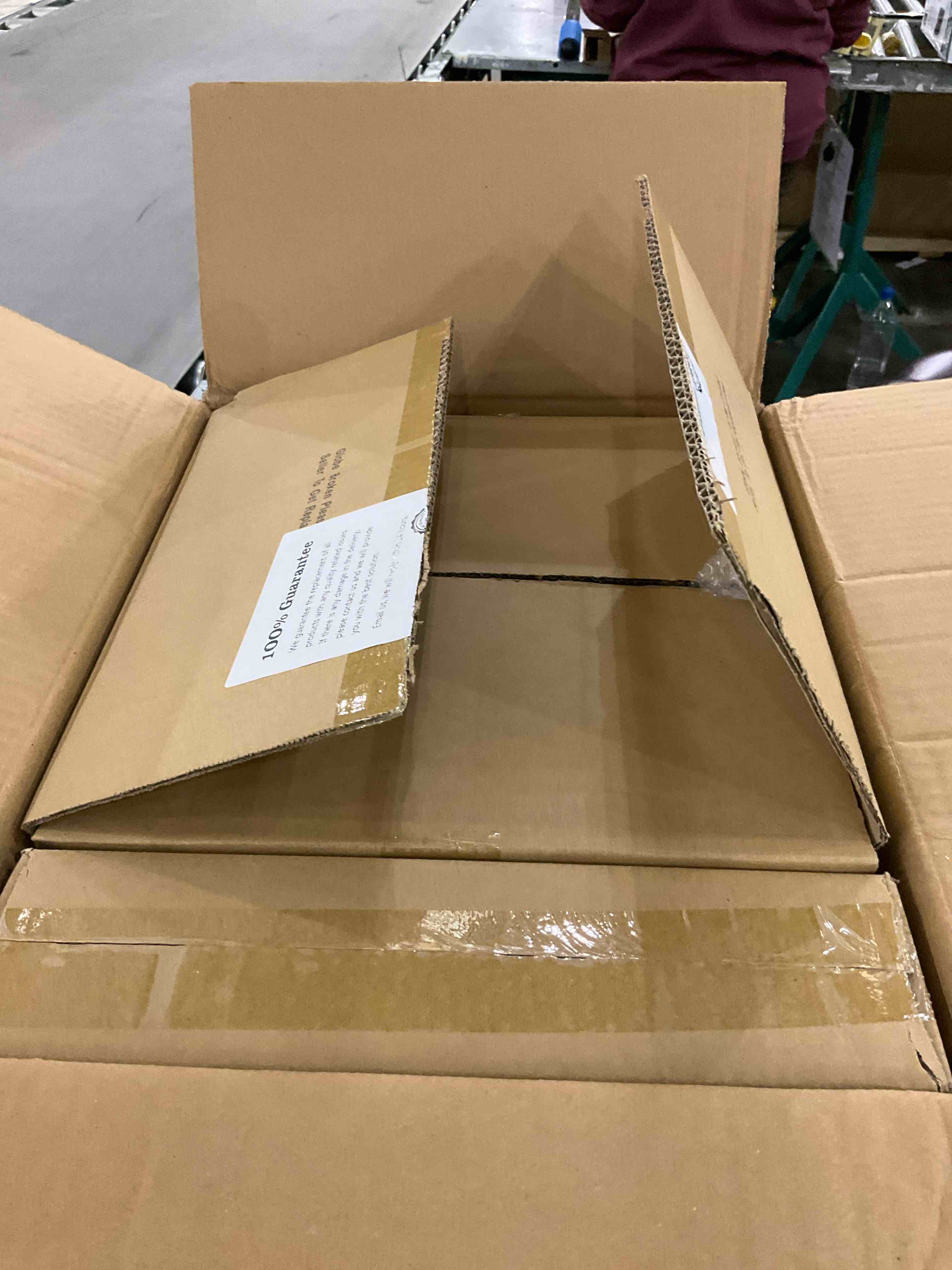 https://s3.amazonaws.com/lotting-images-prod/bidfta/PPE2493603_1746459831367.jpeg