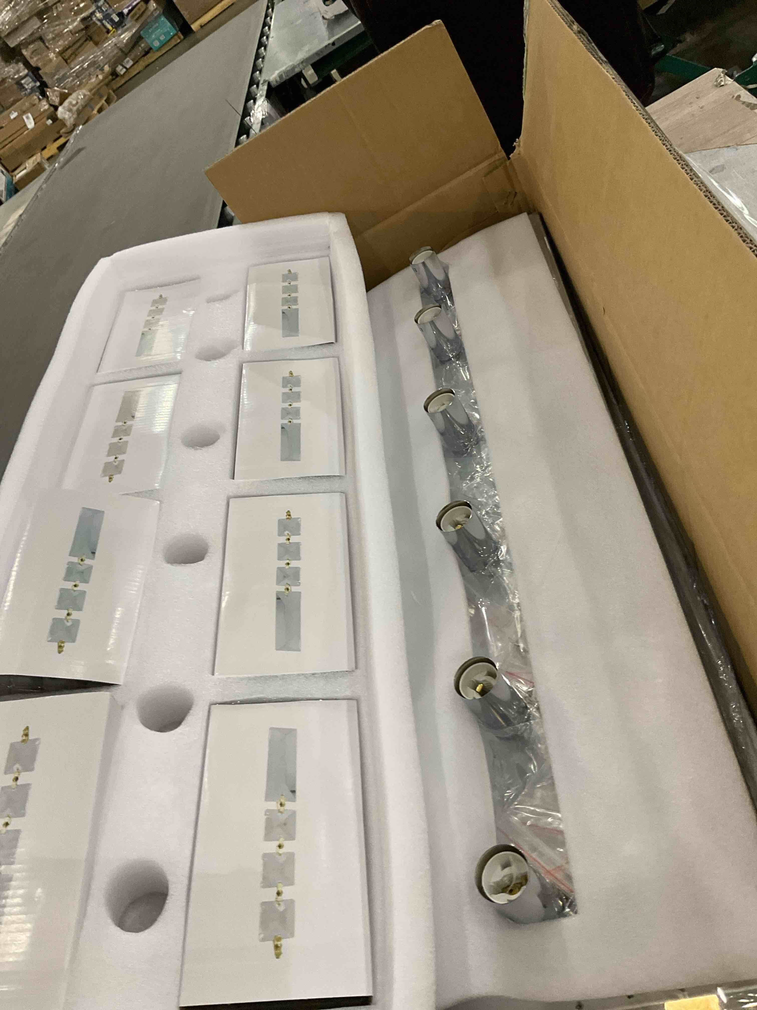 https://s3.amazonaws.com/lotting-images-prod/bidfta/PPE2493615_1746463339541.jpeg