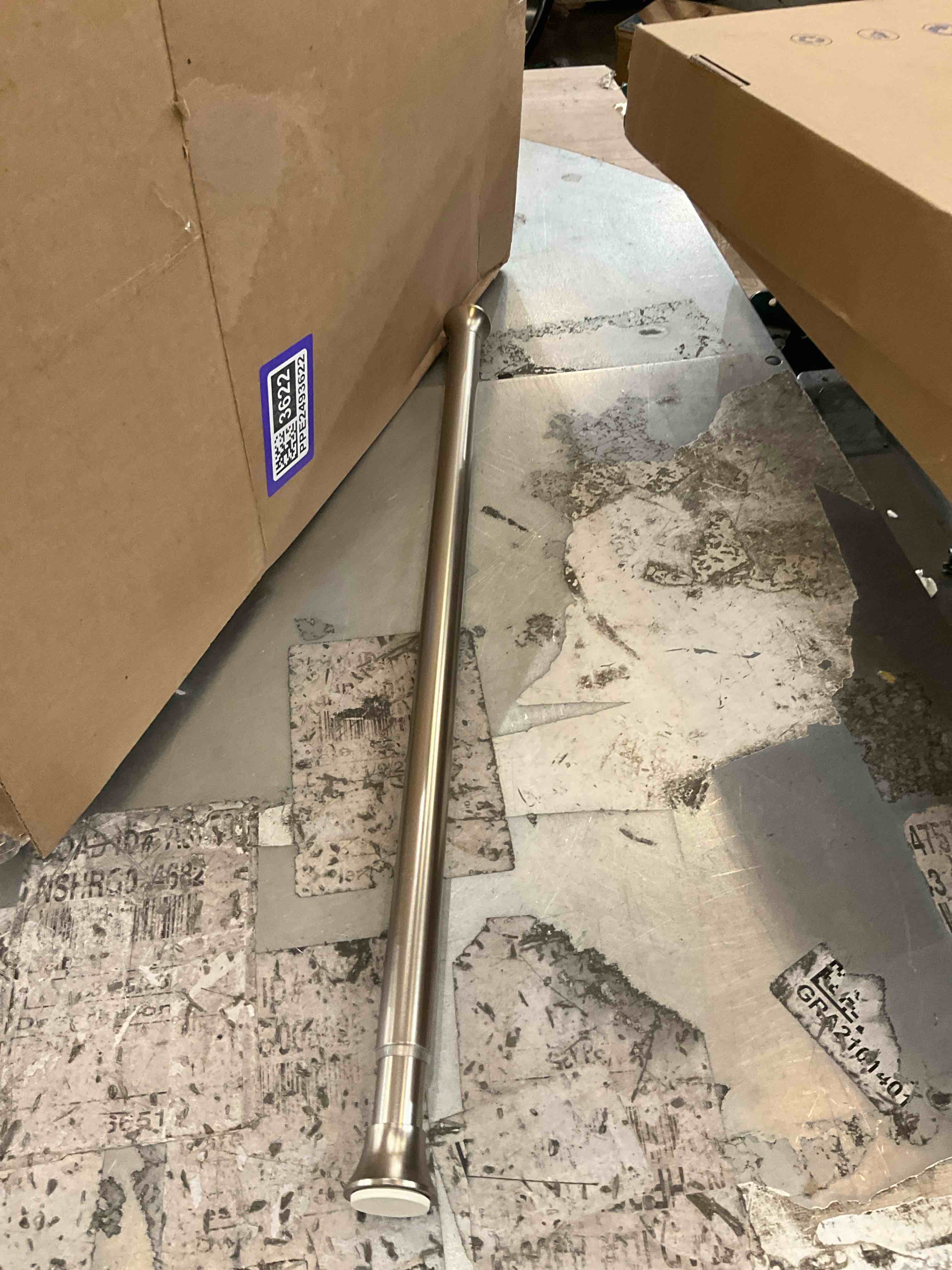 https://s3.amazonaws.com/lotting-images-prod/bidfta/PPE2493622_1746464218319.jpeg