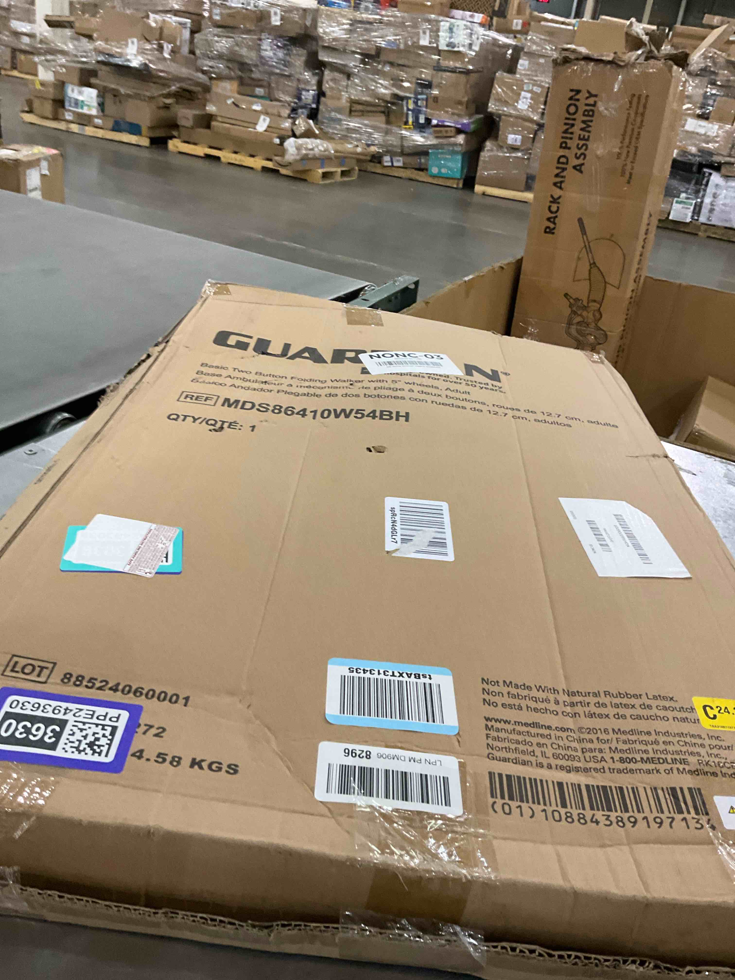 https://s3.amazonaws.com/lotting-images-prod/bidfta/PPE2493630_1746466181154.jpeg