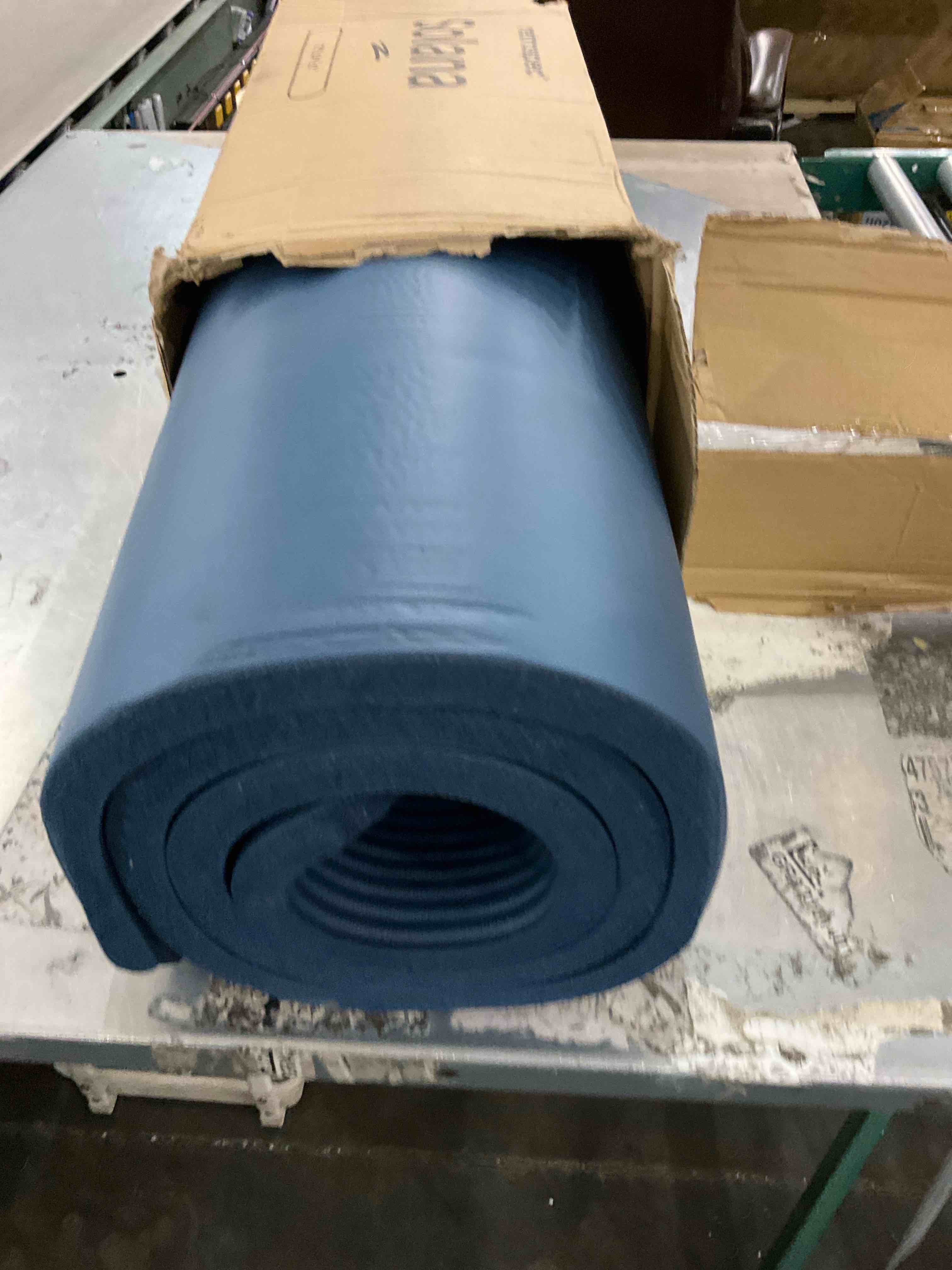 https://s3.amazonaws.com/lotting-images-prod/bidfta/PPE2493661_1746467595042.jpeg