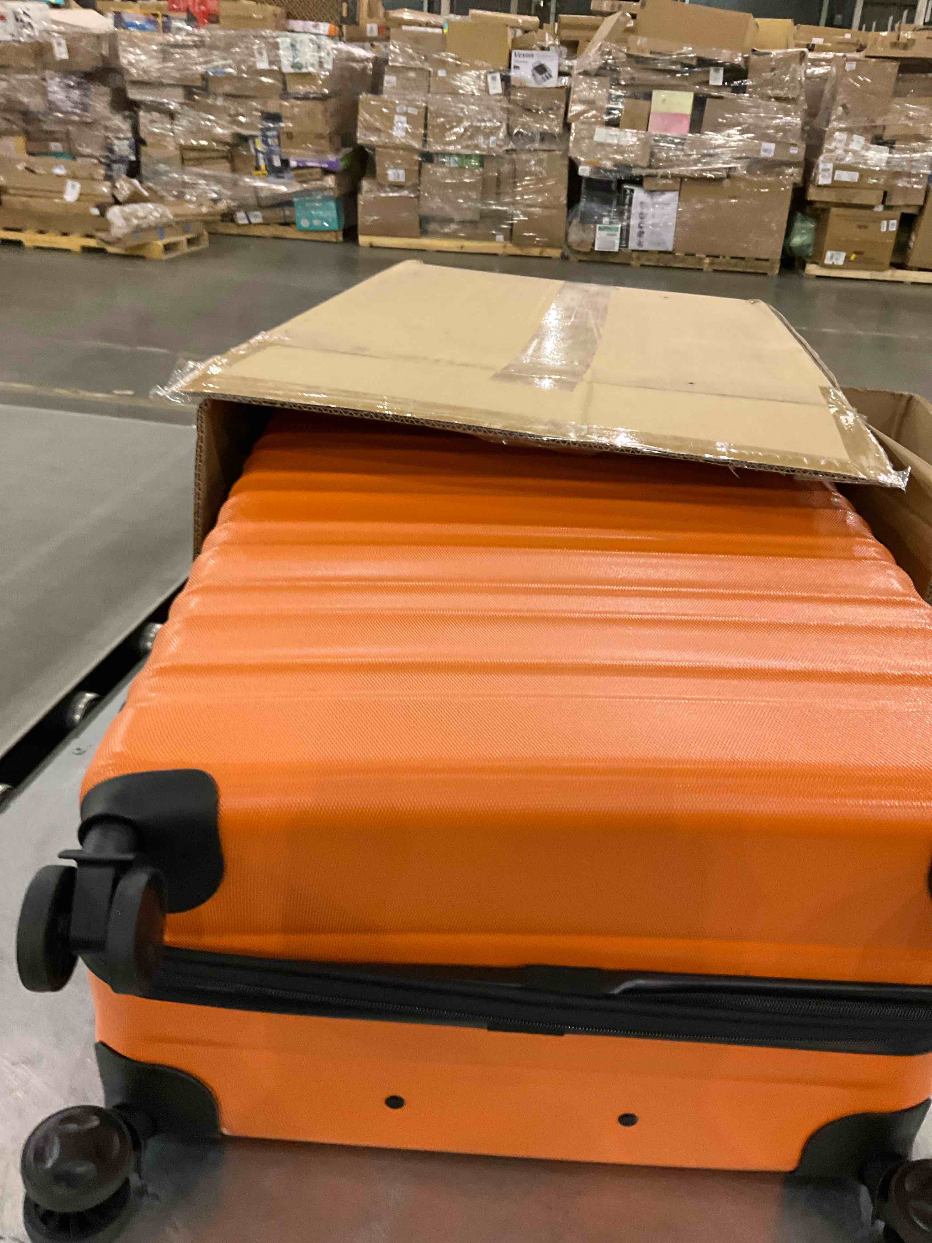 https://s3.amazonaws.com/lotting-images-prod/bidfta/PPE2493712_1746530200062.jpeg
