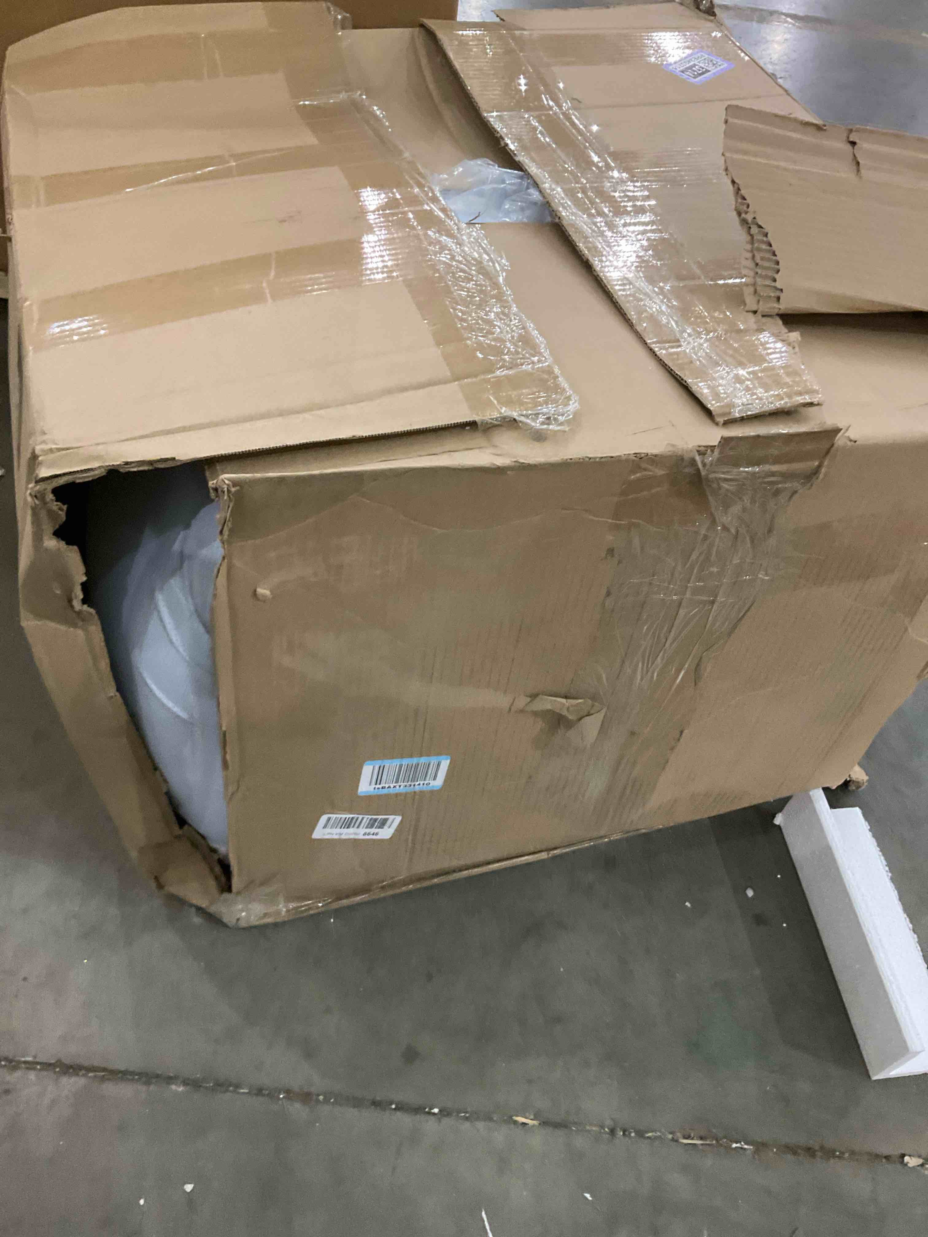 https://s3.amazonaws.com/lotting-images-prod/bidfta/PPE2493714_1746472350256.jpeg