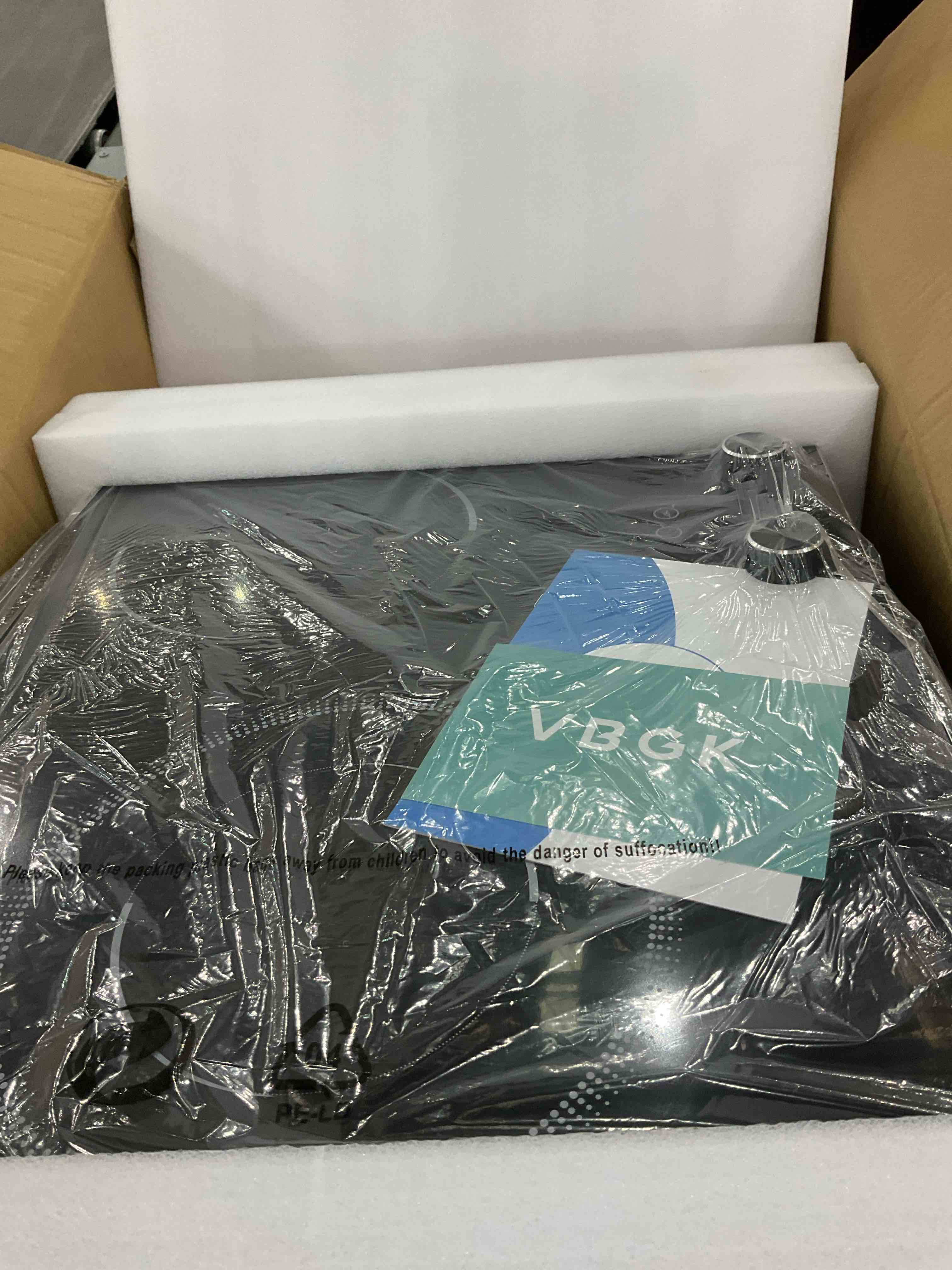 https://s3.amazonaws.com/lotting-images-prod/bidfta/PPE2493809_1746533963302.jpeg
