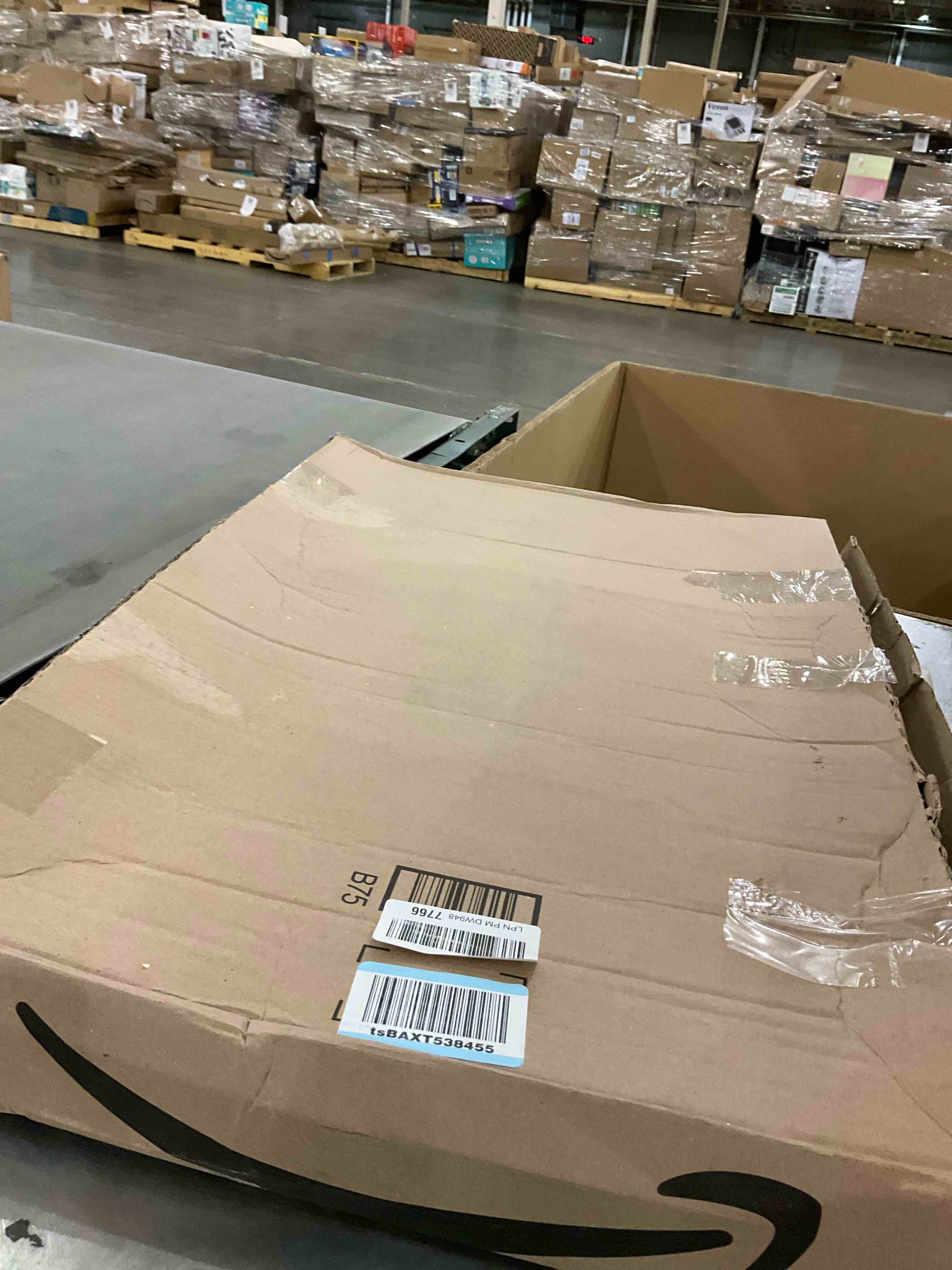 https://s3.amazonaws.com/lotting-images-prod/bidfta/PPE2493812_1746534181486.jpeg