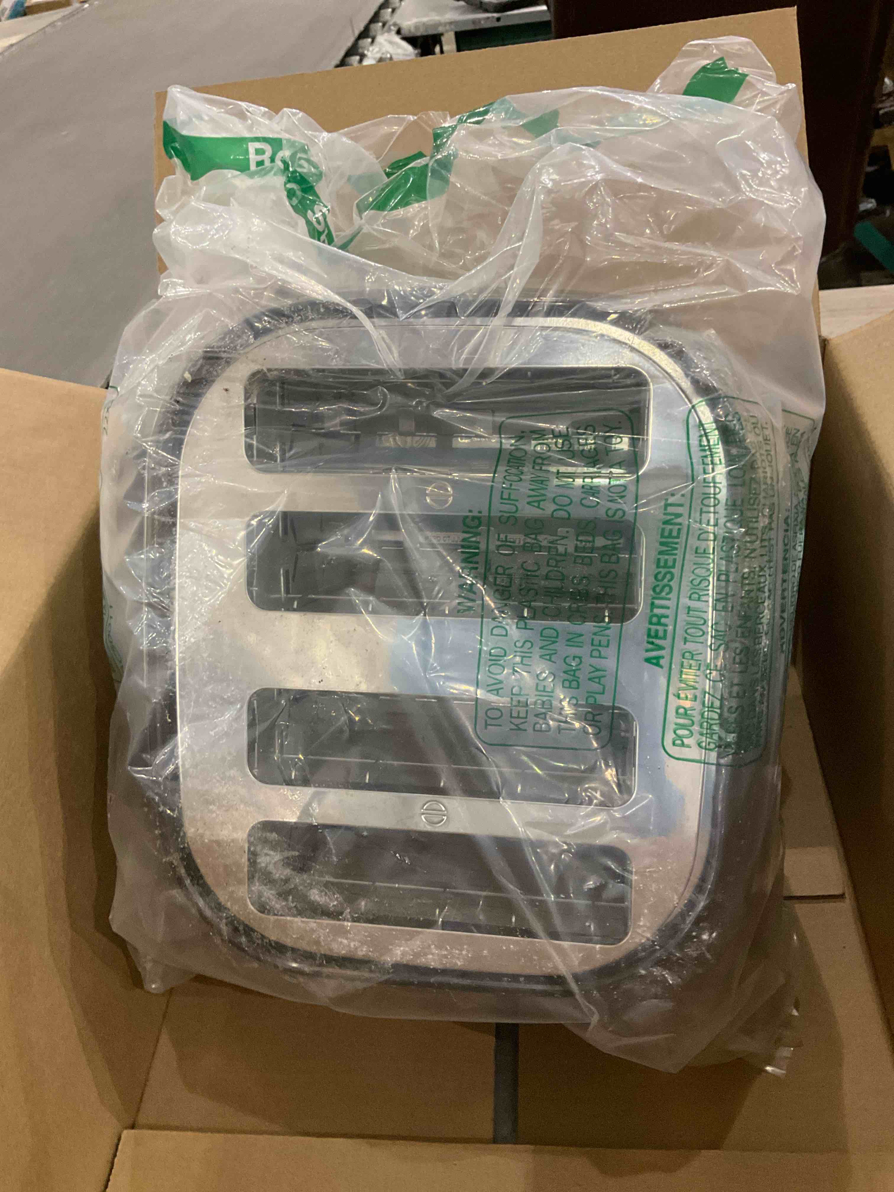 https://s3.amazonaws.com/lotting-images-prod/bidfta/PPE2493829_1746534681766.jpeg