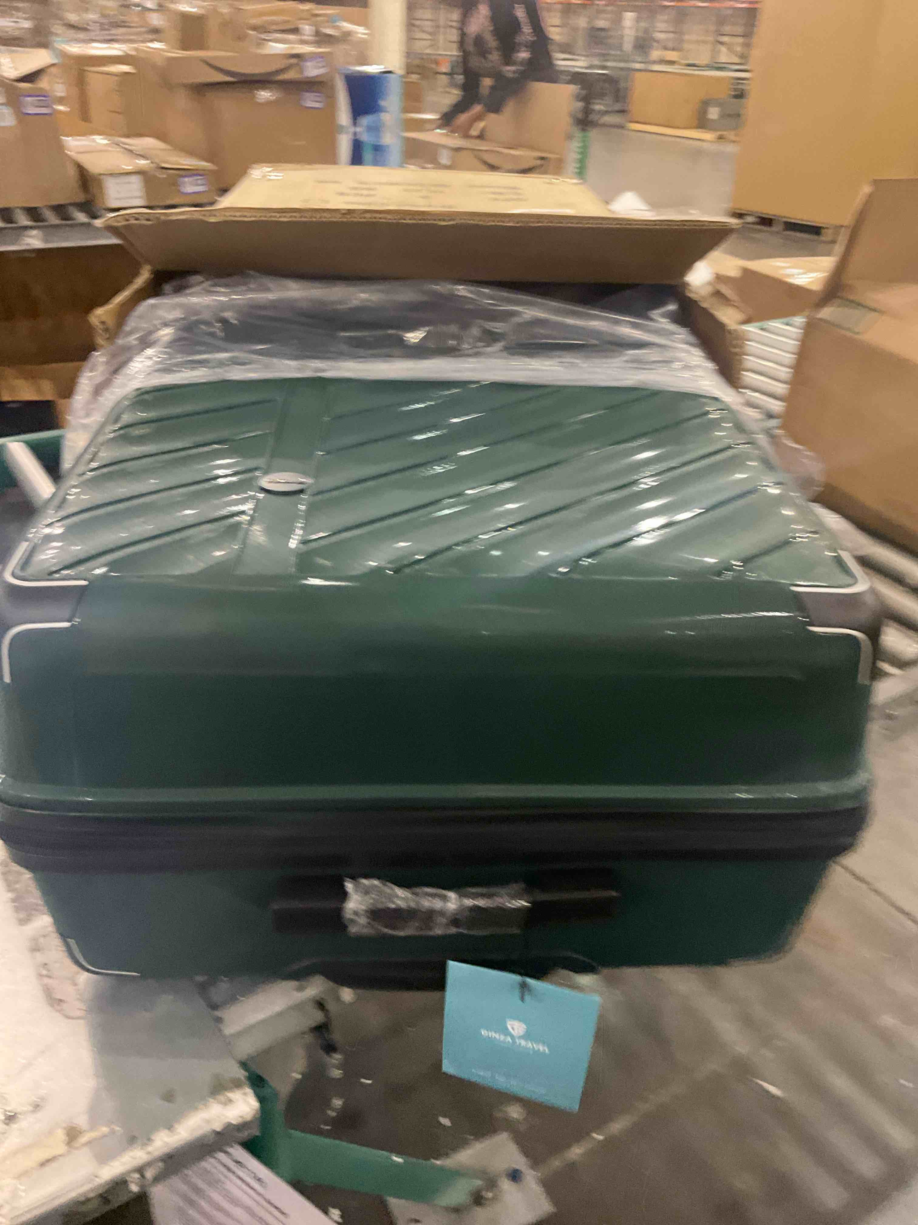 https://s3.amazonaws.com/lotting-images-prod/bidfta/PPE2493853_1746535493040.jpeg