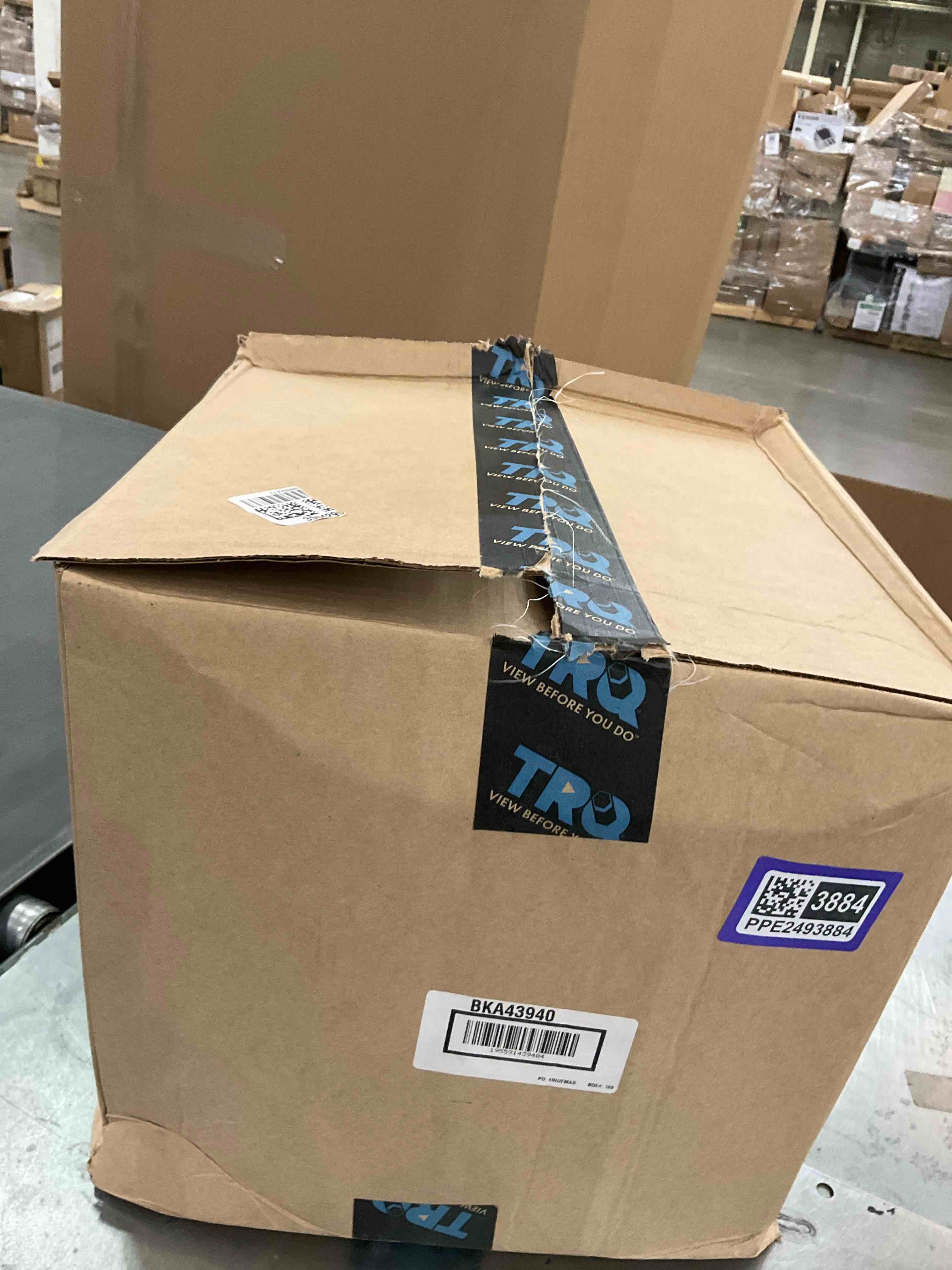 https://s3.amazonaws.com/lotting-images-prod/bidfta/PPE2493884_1746556706509.jpeg