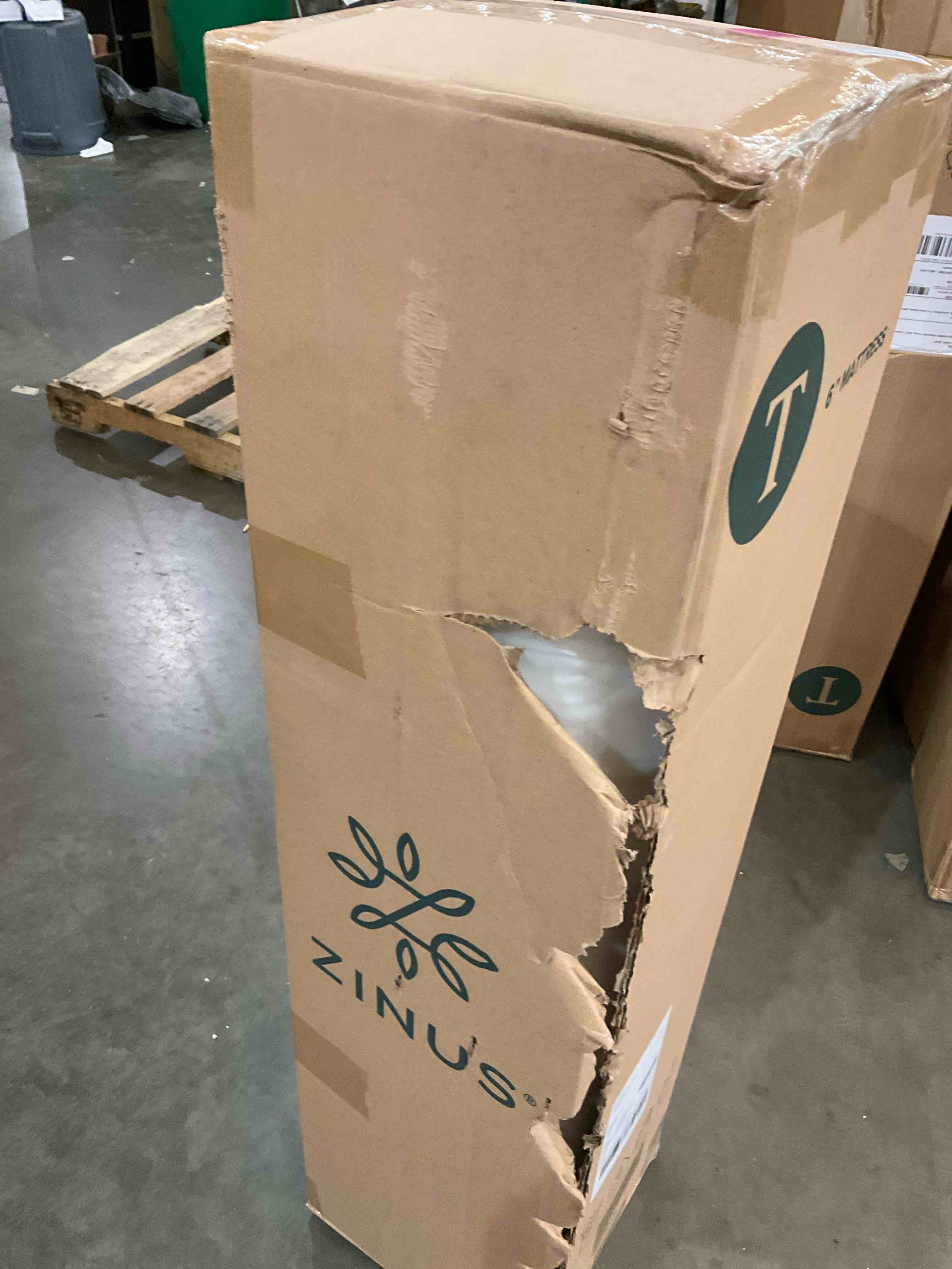 https://s3.amazonaws.com/lotting-images-prod/bidfta/PPE2493953_1746544806758.jpeg