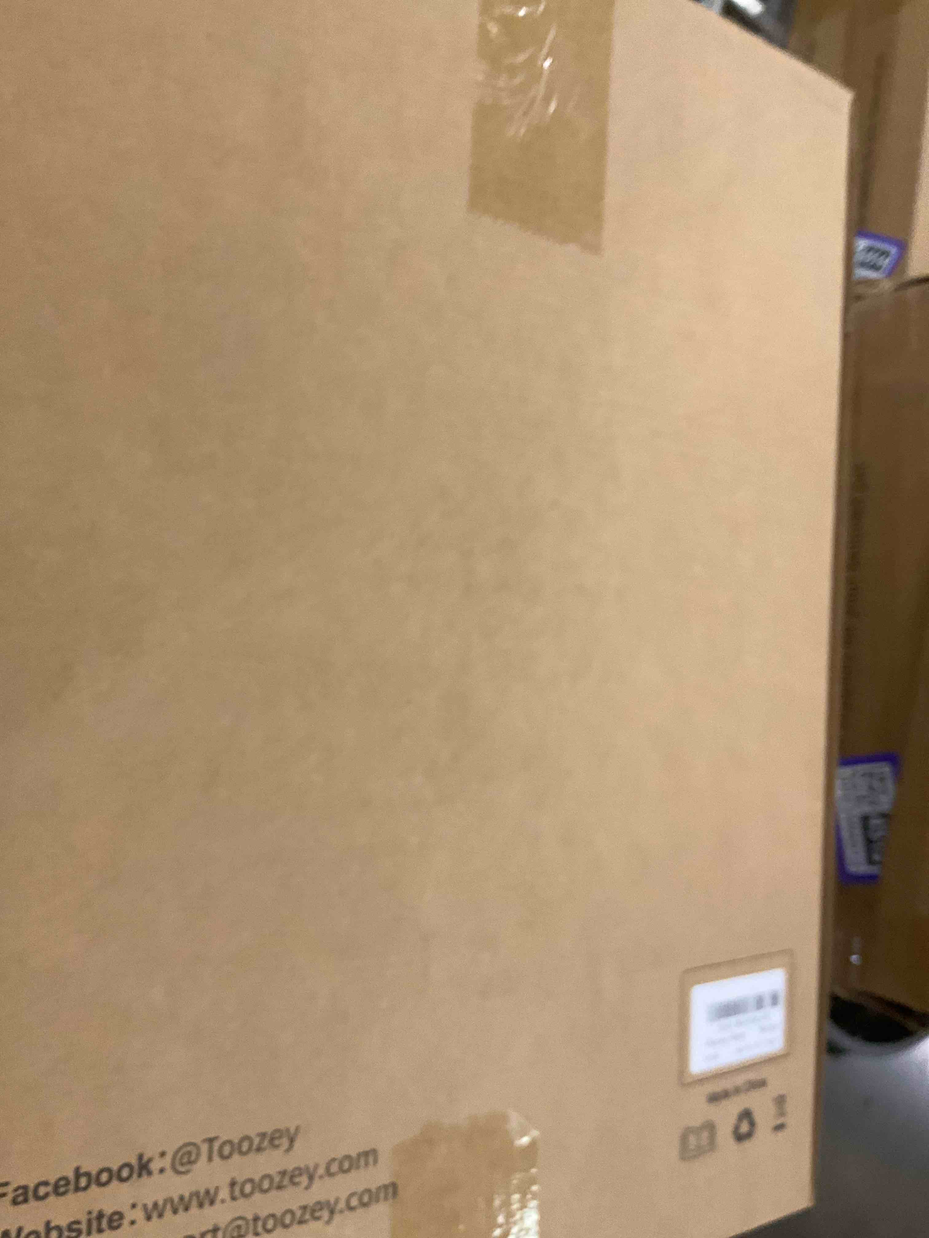 https://s3.amazonaws.com/lotting-images-prod/bidfta/PPE2494509_1745945913485.jpeg
