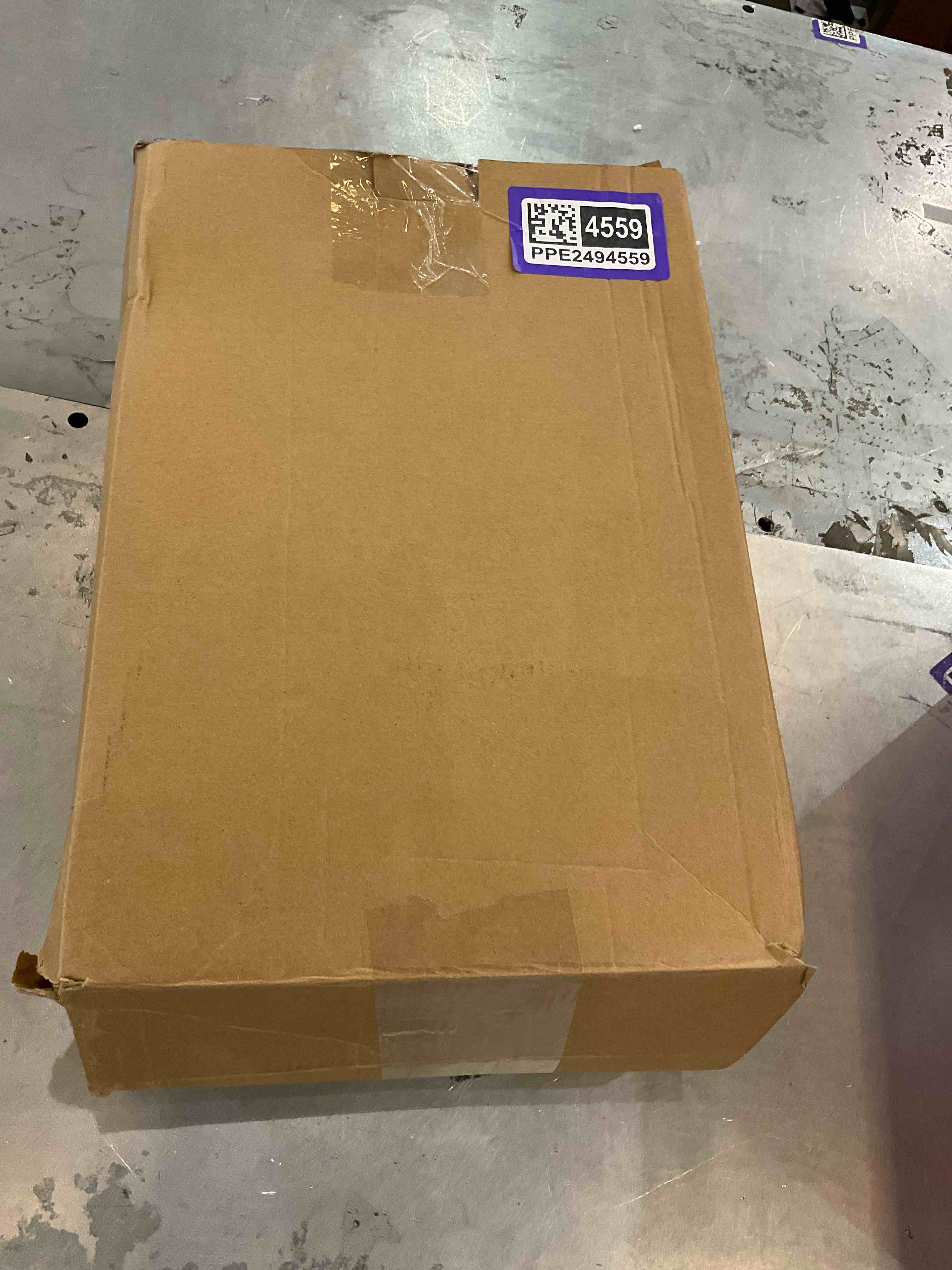 https://s3.amazonaws.com/lotting-images-prod/bidfta/PPE2494559_1745946236657.jpeg