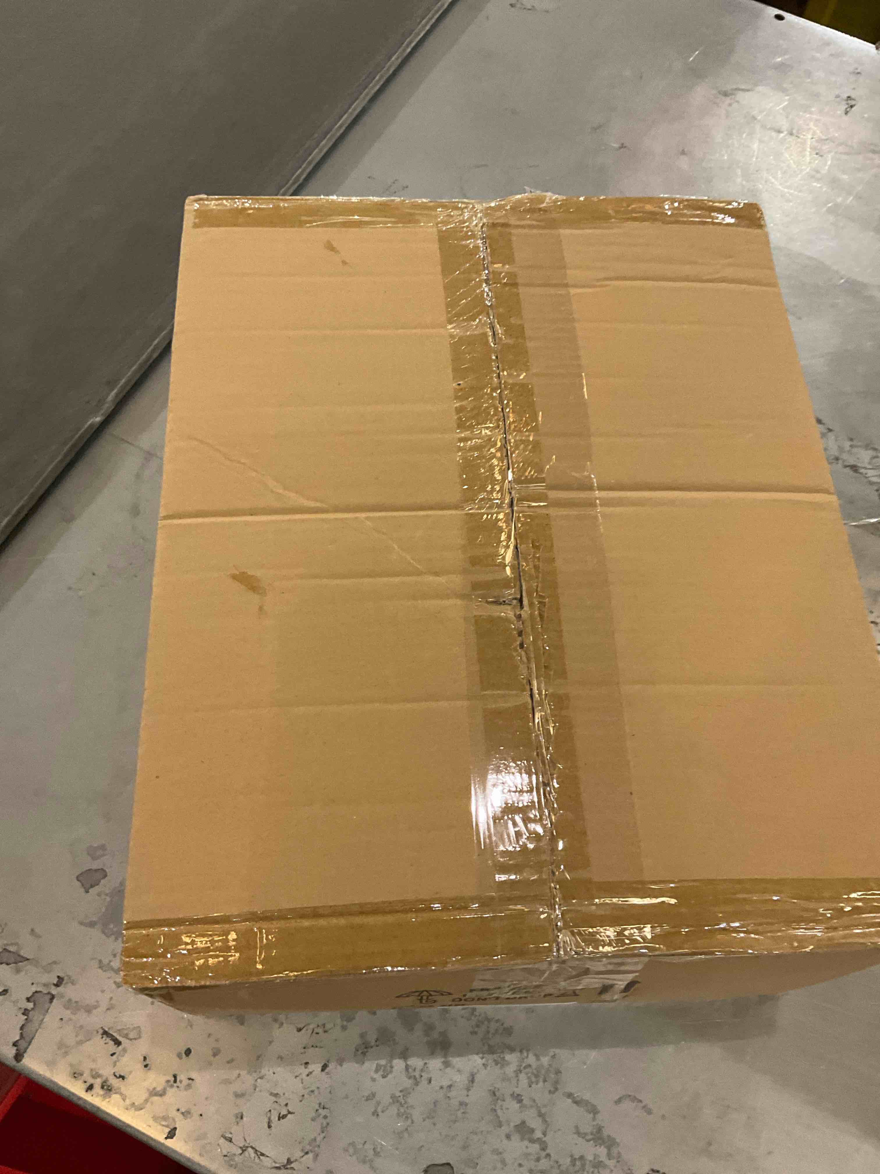 https://s3.amazonaws.com/lotting-images-prod/bidfta/PPE2494612_1745946949027.jpeg