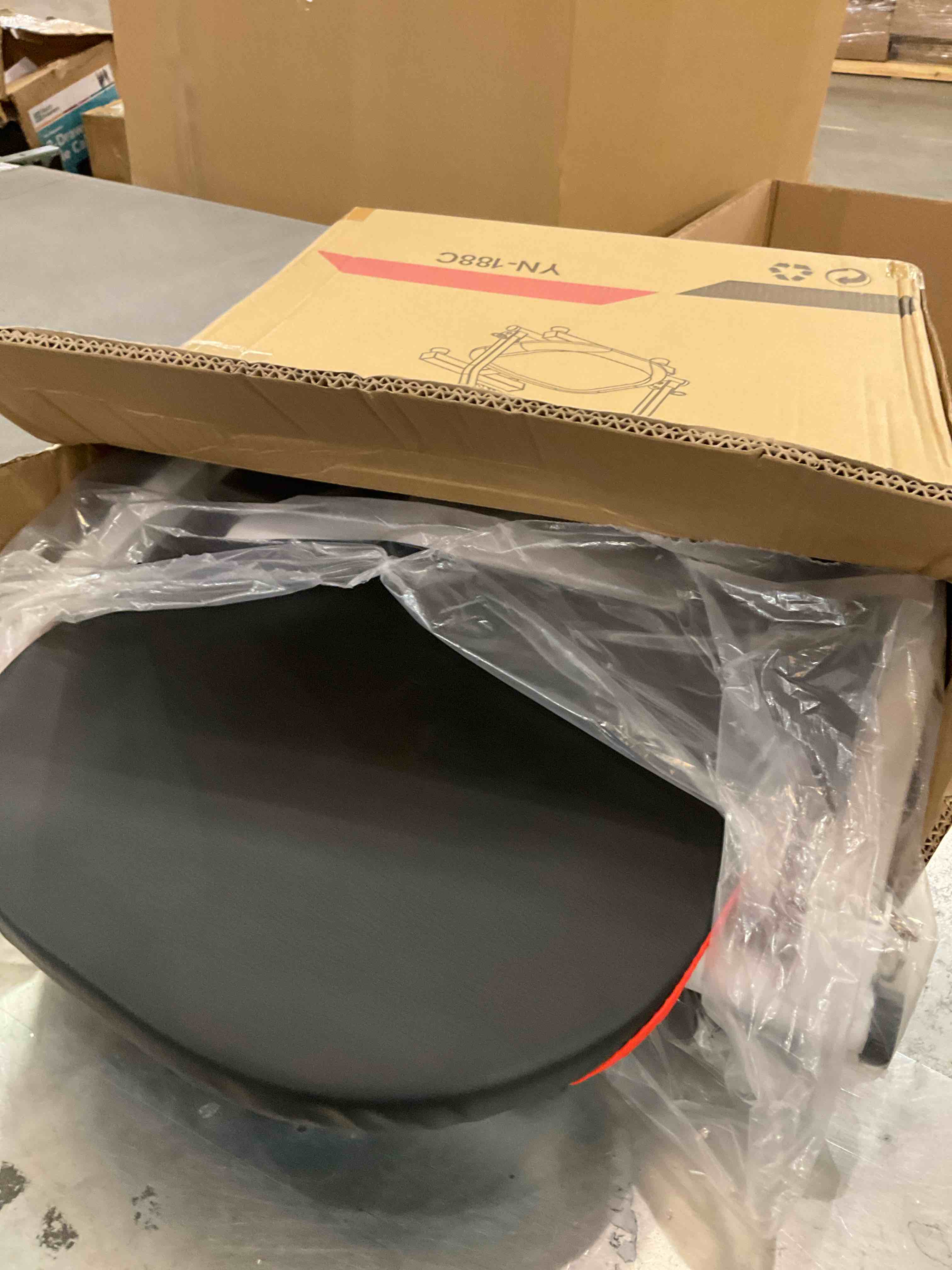 https://s3.amazonaws.com/lotting-images-prod/bidfta/PPE2495033_1746550000838.jpeg