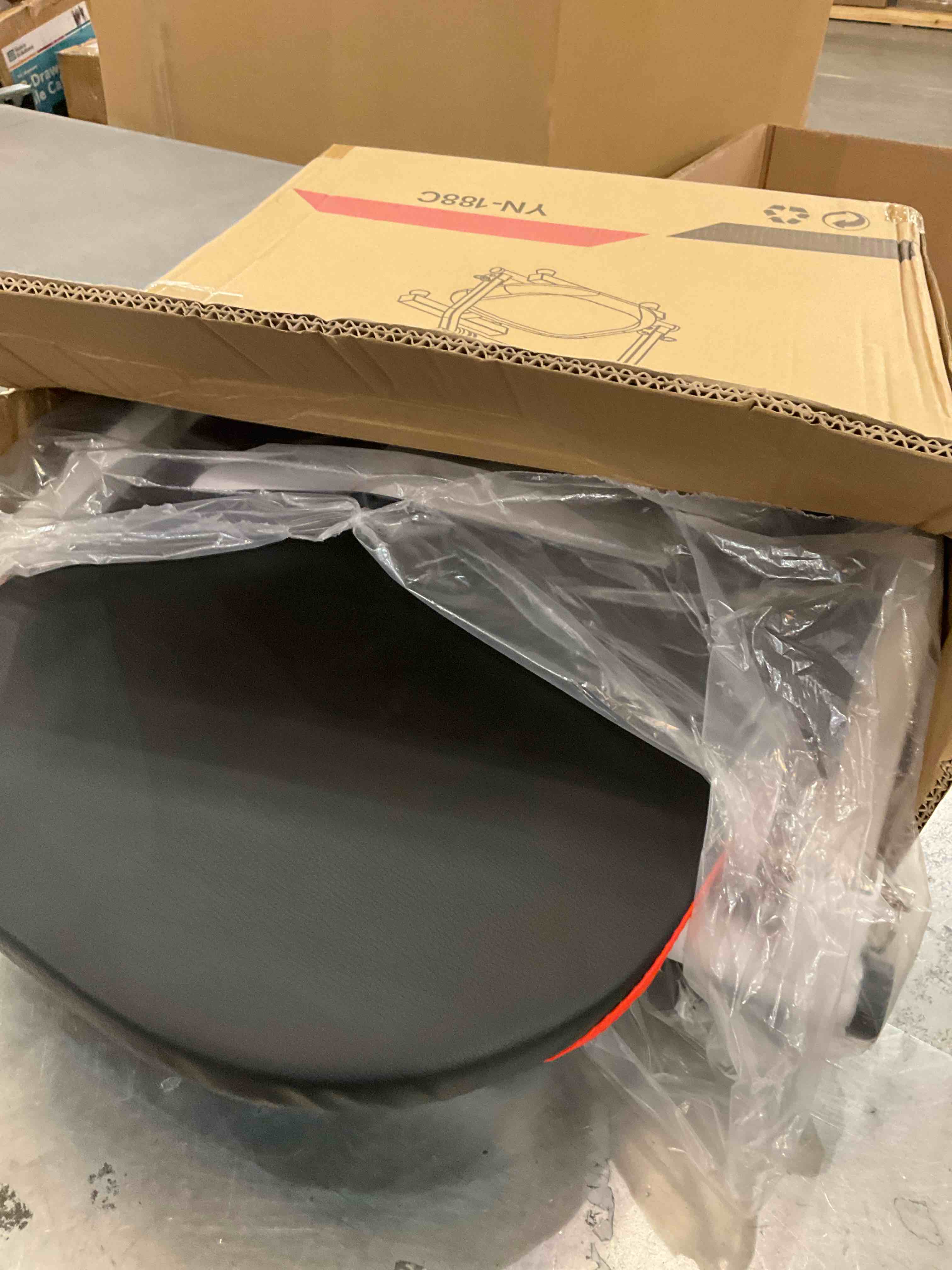 https://s3.amazonaws.com/lotting-images-prod/bidfta/PPE2495033_1746550001913.jpeg