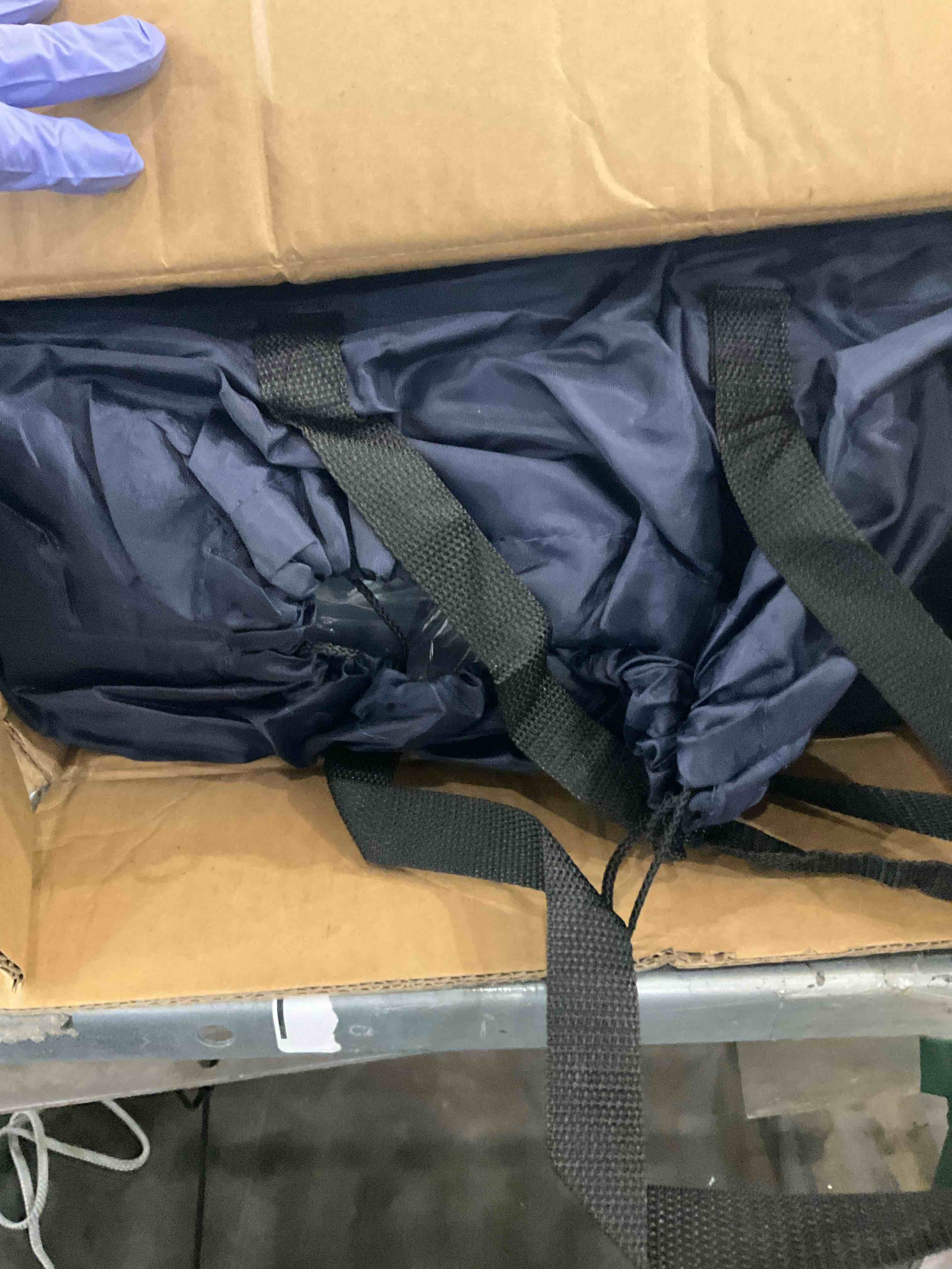 https://s3.amazonaws.com/lotting-images-prod/bidfta/PPE2495381_1746019837853.jpeg