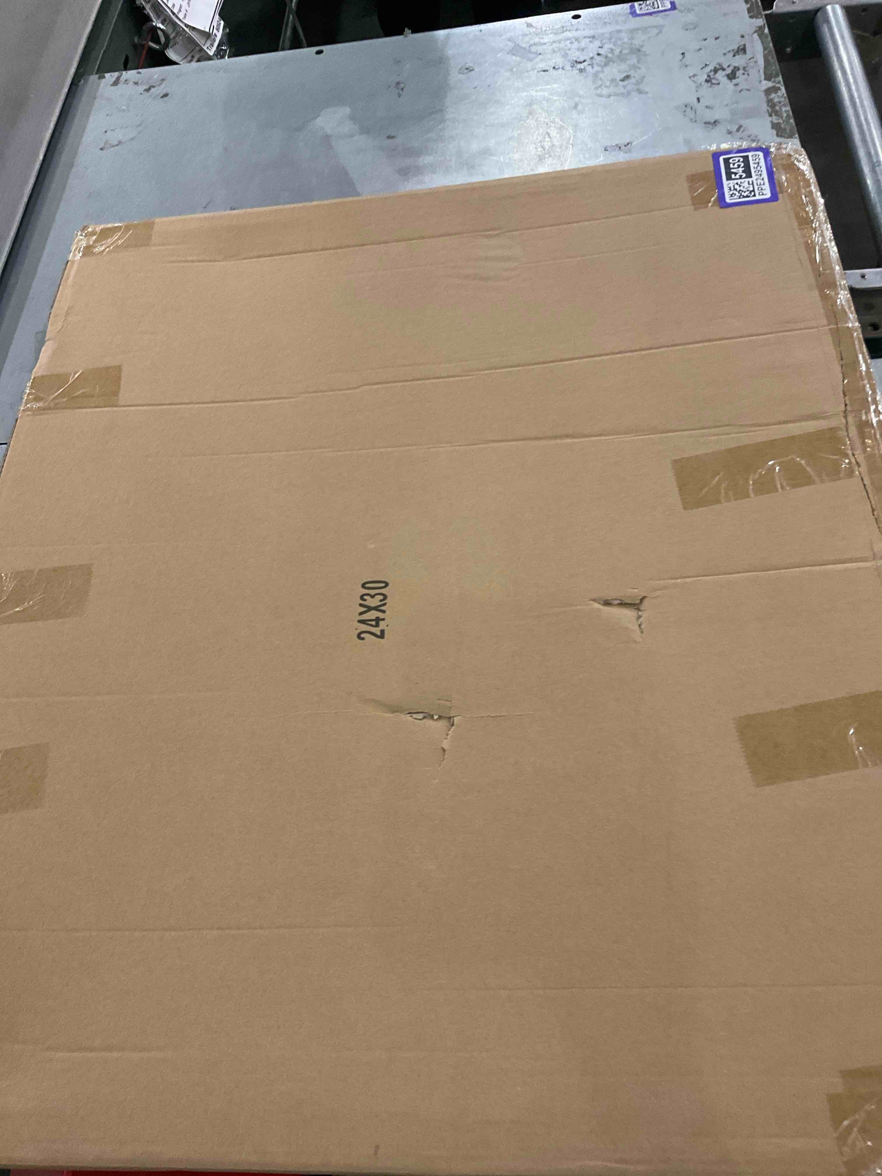 https://s3.amazonaws.com/lotting-images-prod/bidfta/PPE2495459_1746021842060.jpeg