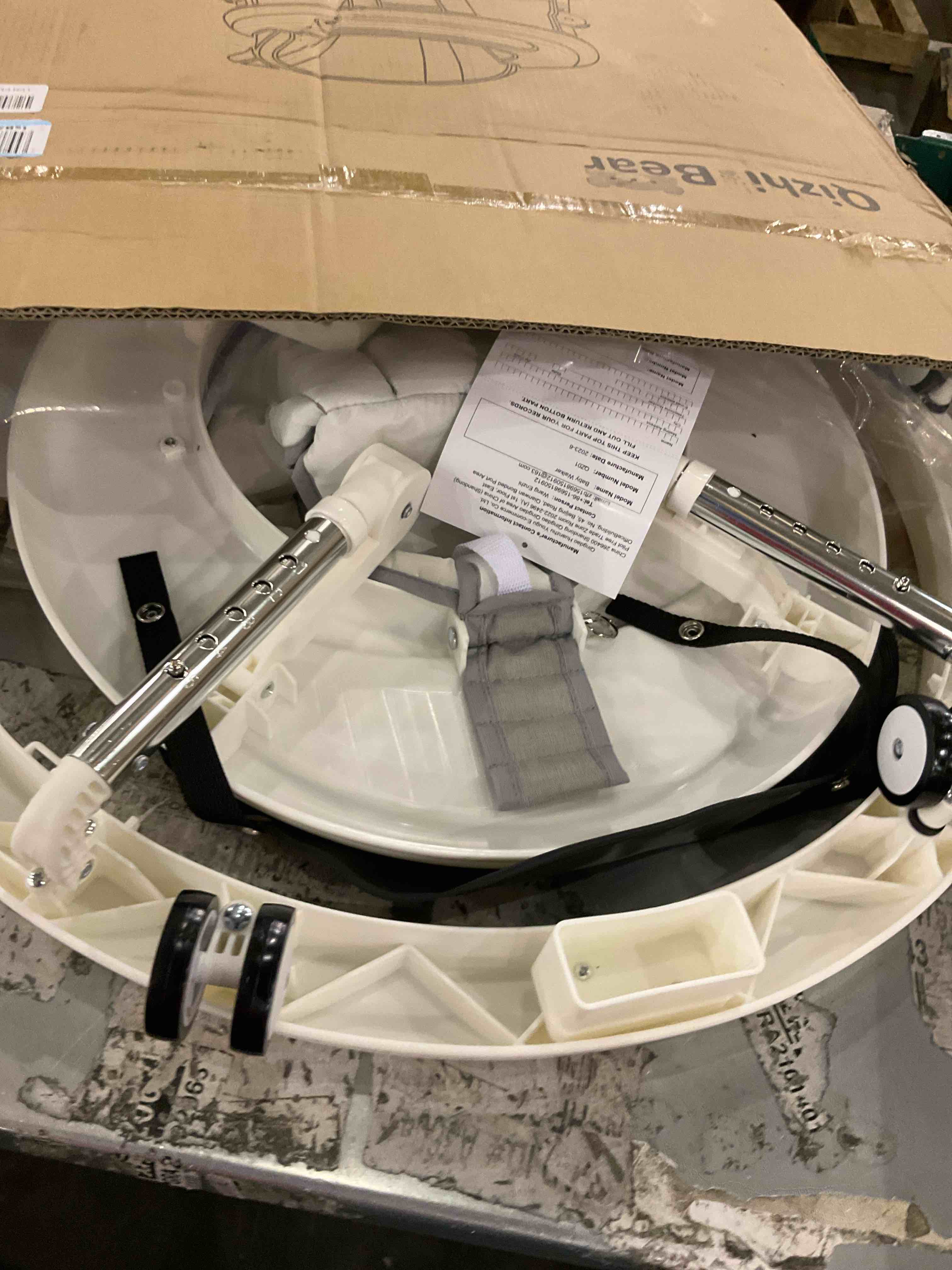 https://s3.amazonaws.com/lotting-images-prod/bidfta/PPE2495947_1746101310451.jpeg