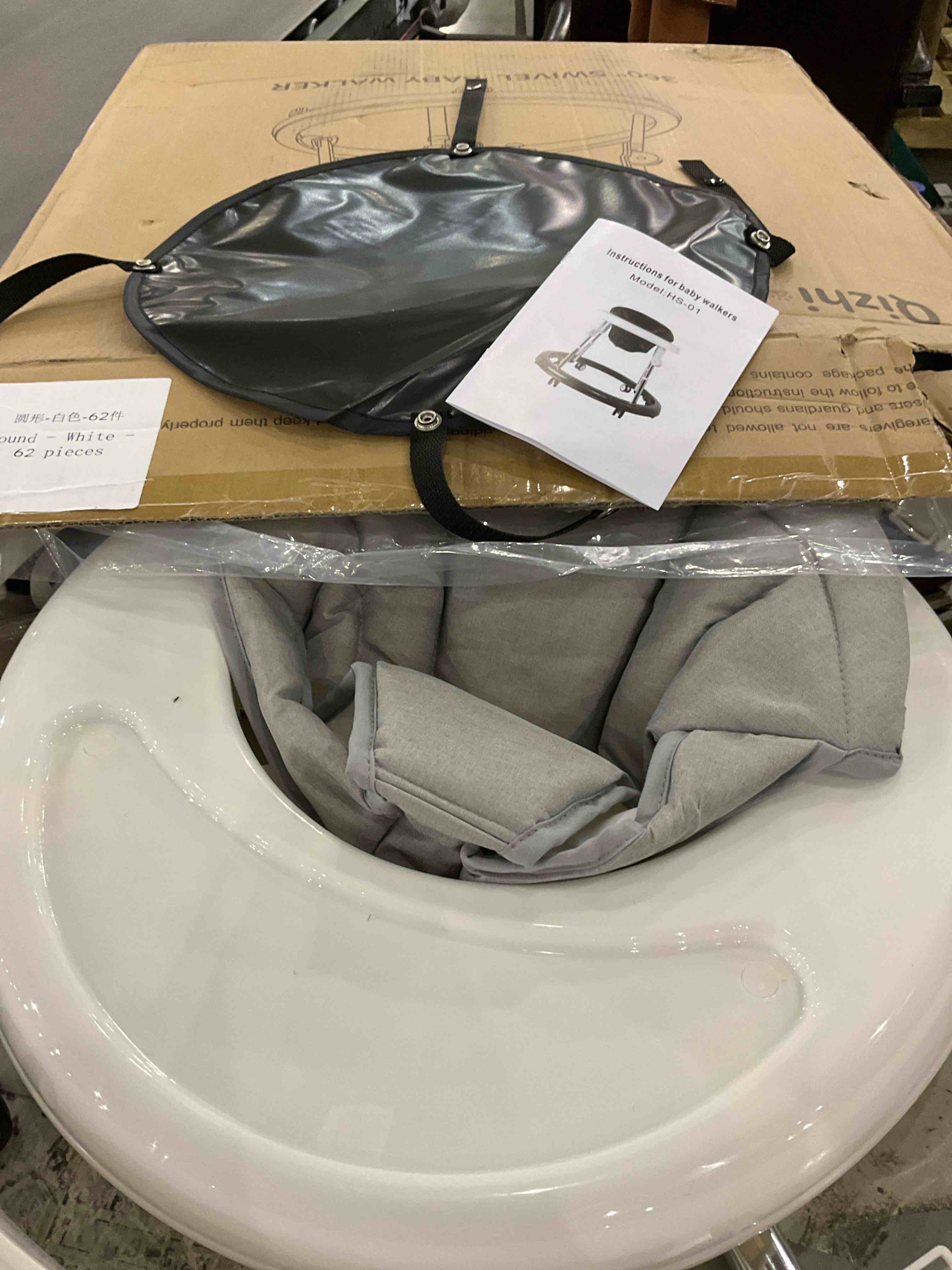 https://s3.amazonaws.com/lotting-images-prod/bidfta/PPE2495947_1746101321297.jpeg