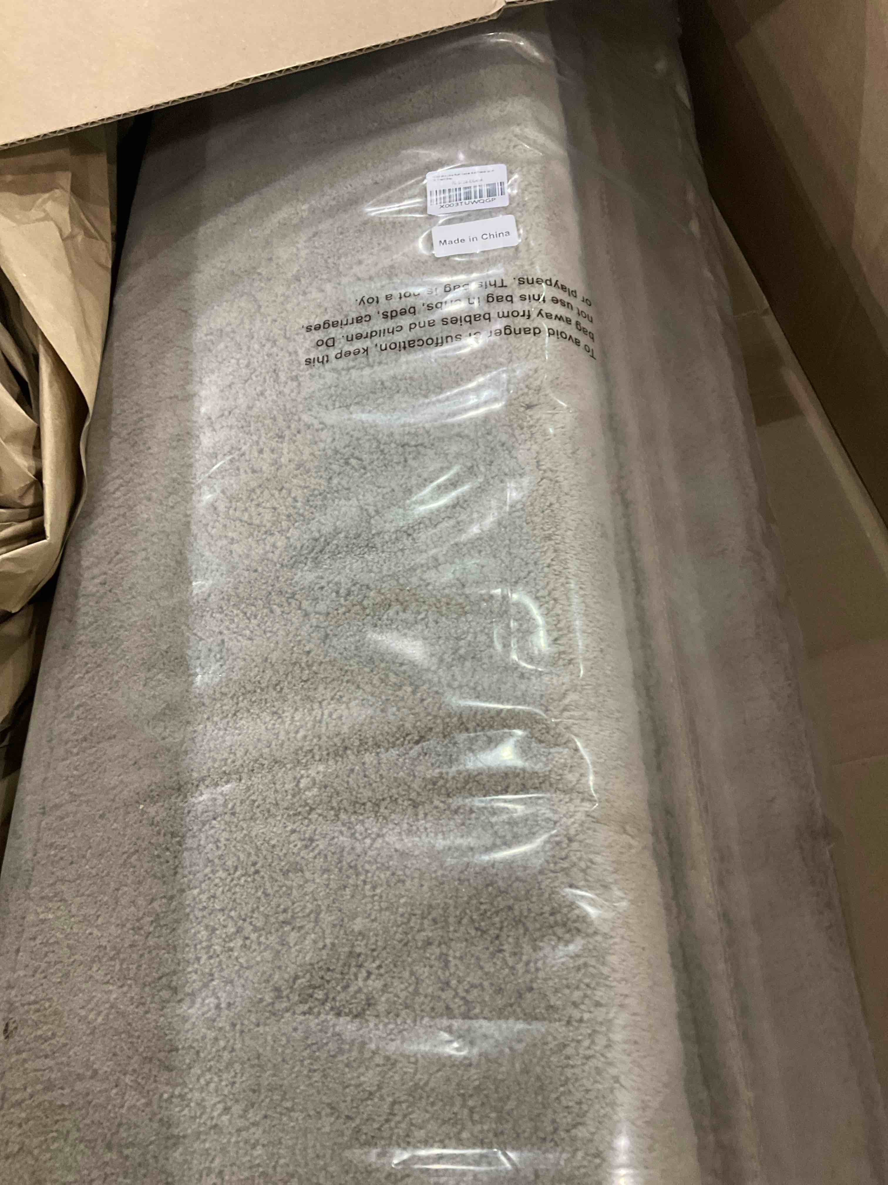 https://s3.amazonaws.com/lotting-images-prod/bidfta/PPE2496046_1746100117320.jpeg