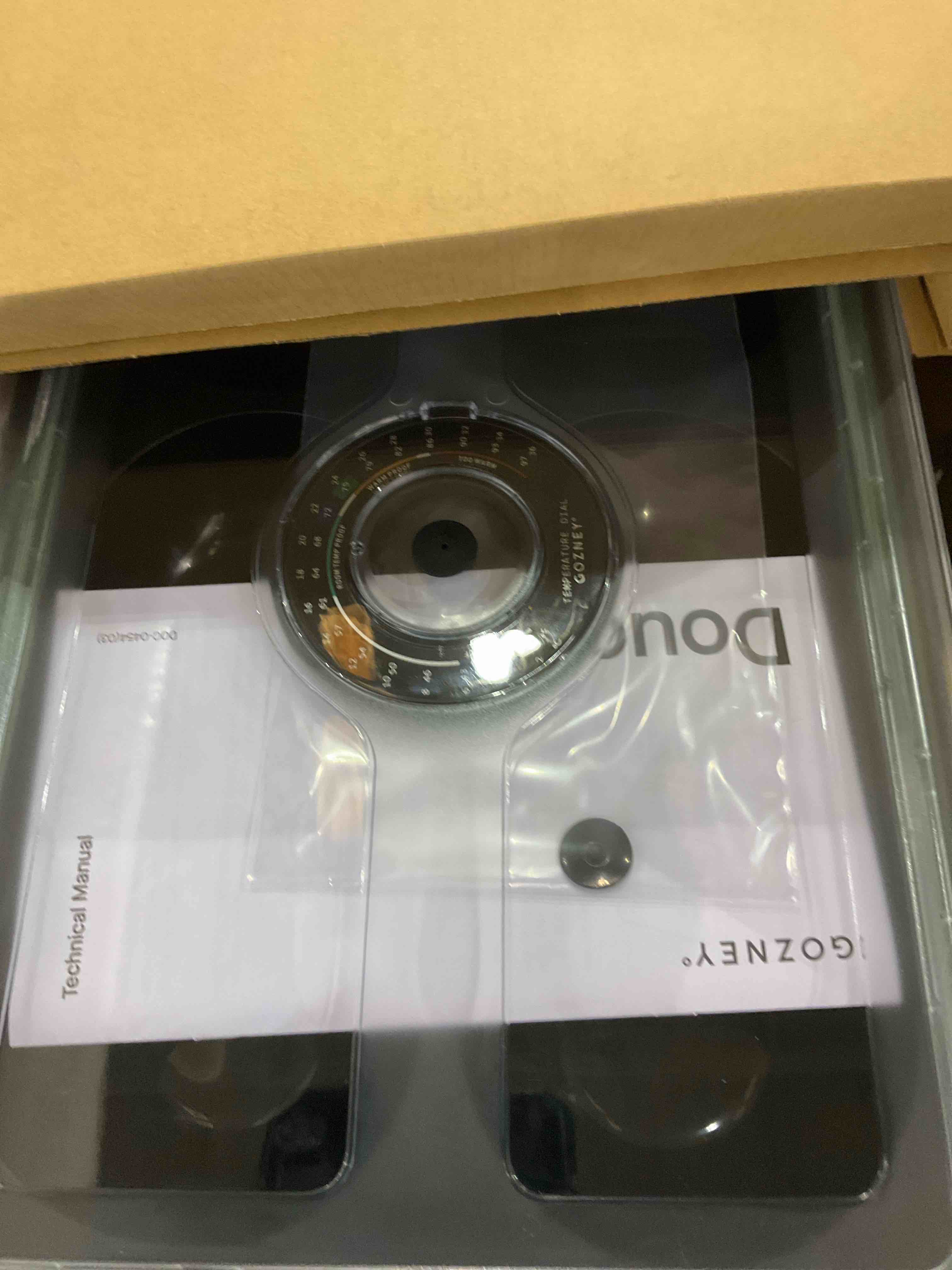 https://s3.amazonaws.com/lotting-images-prod/bidfta/PPE2496123_1746101602099.jpeg
