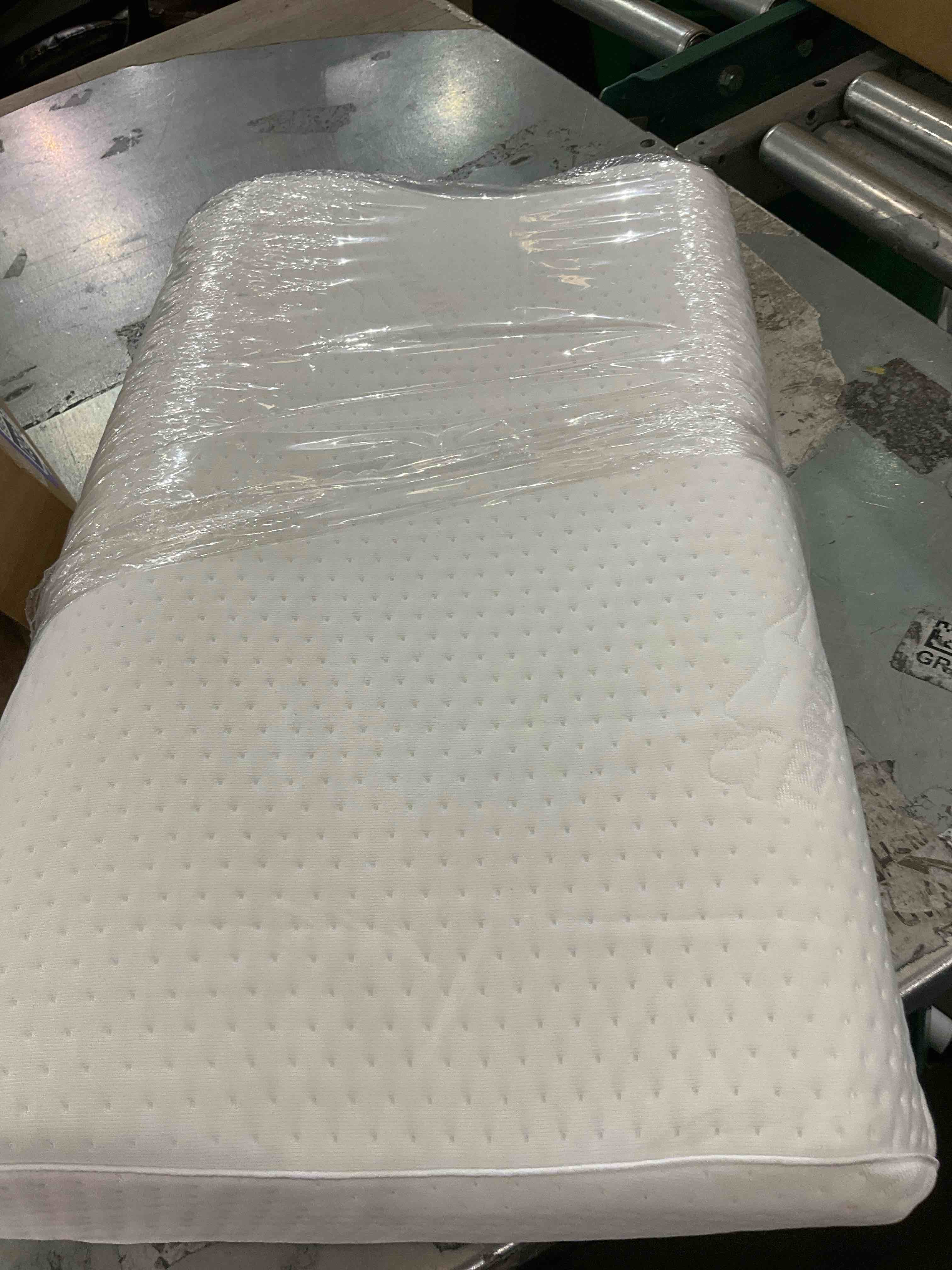 https://s3.amazonaws.com/lotting-images-prod/bidfta/PPE2496262_1746113447246.jpeg