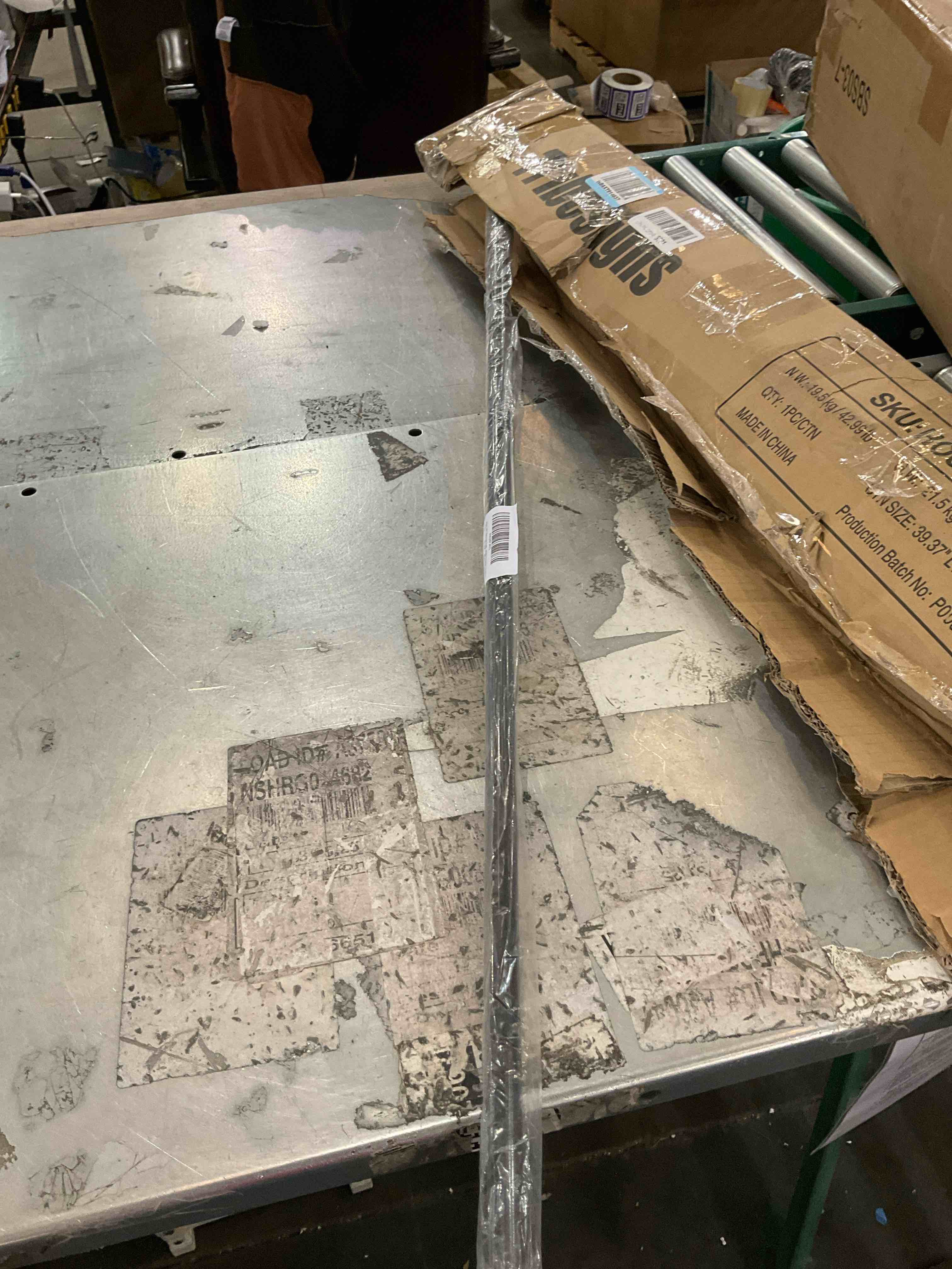https://s3.amazonaws.com/lotting-images-prod/bidfta/PPE2496284_1746109935265.jpeg