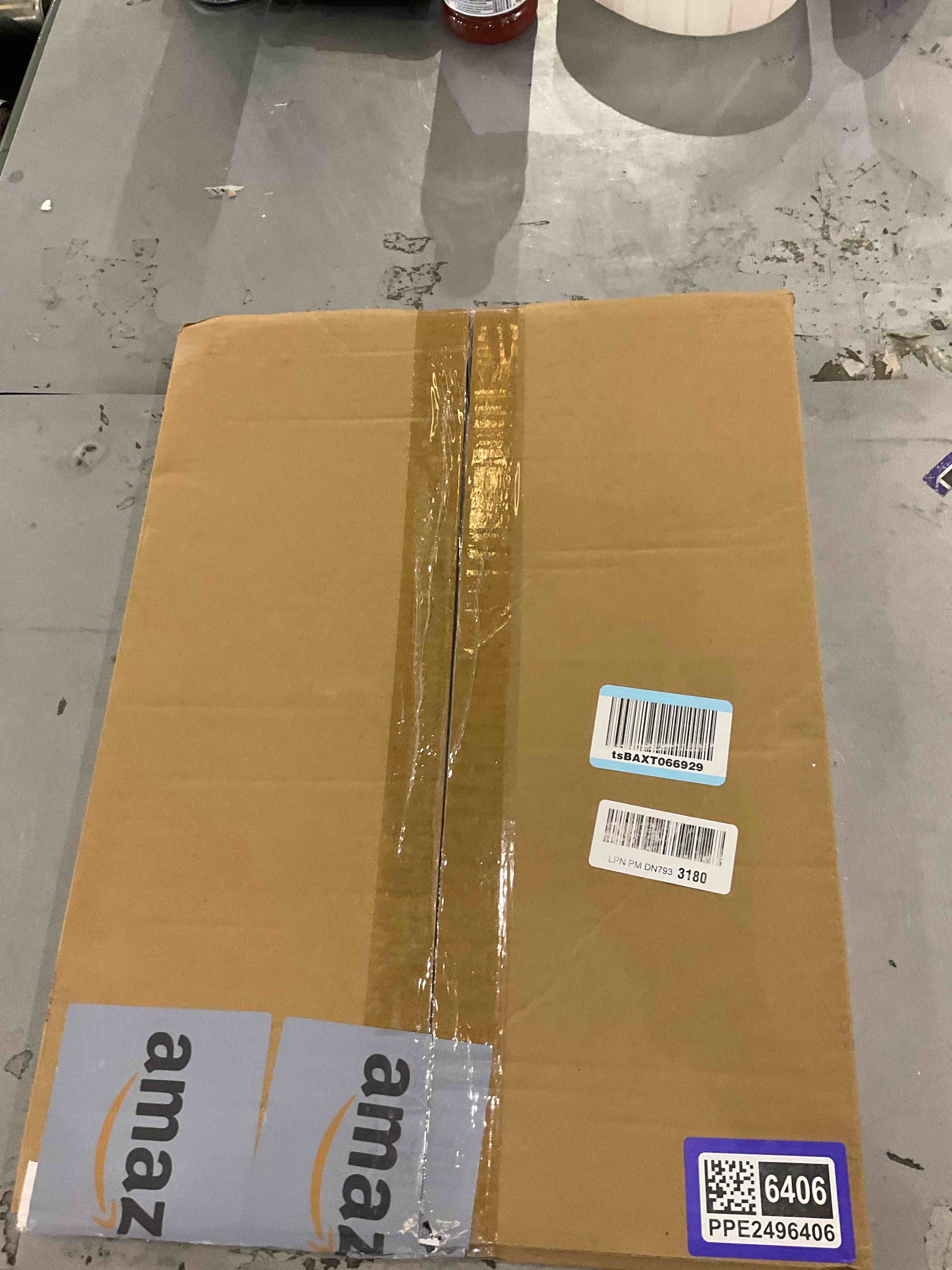 https://s3.amazonaws.com/lotting-images-prod/bidfta/PPE2496406_1746108979456.jpeg