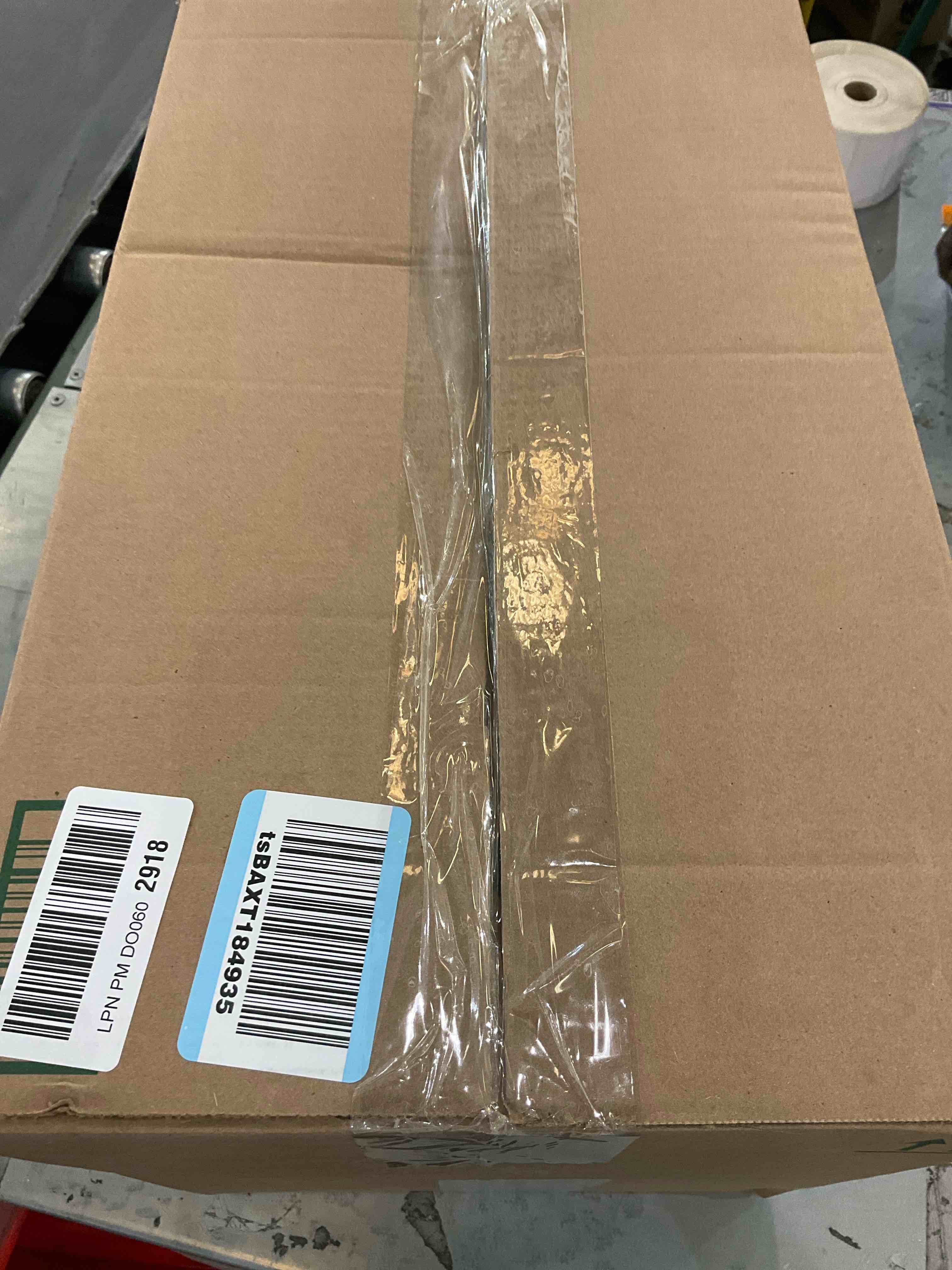 https://s3.amazonaws.com/lotting-images-prod/bidfta/PPE2496411_1746110069144.jpeg
