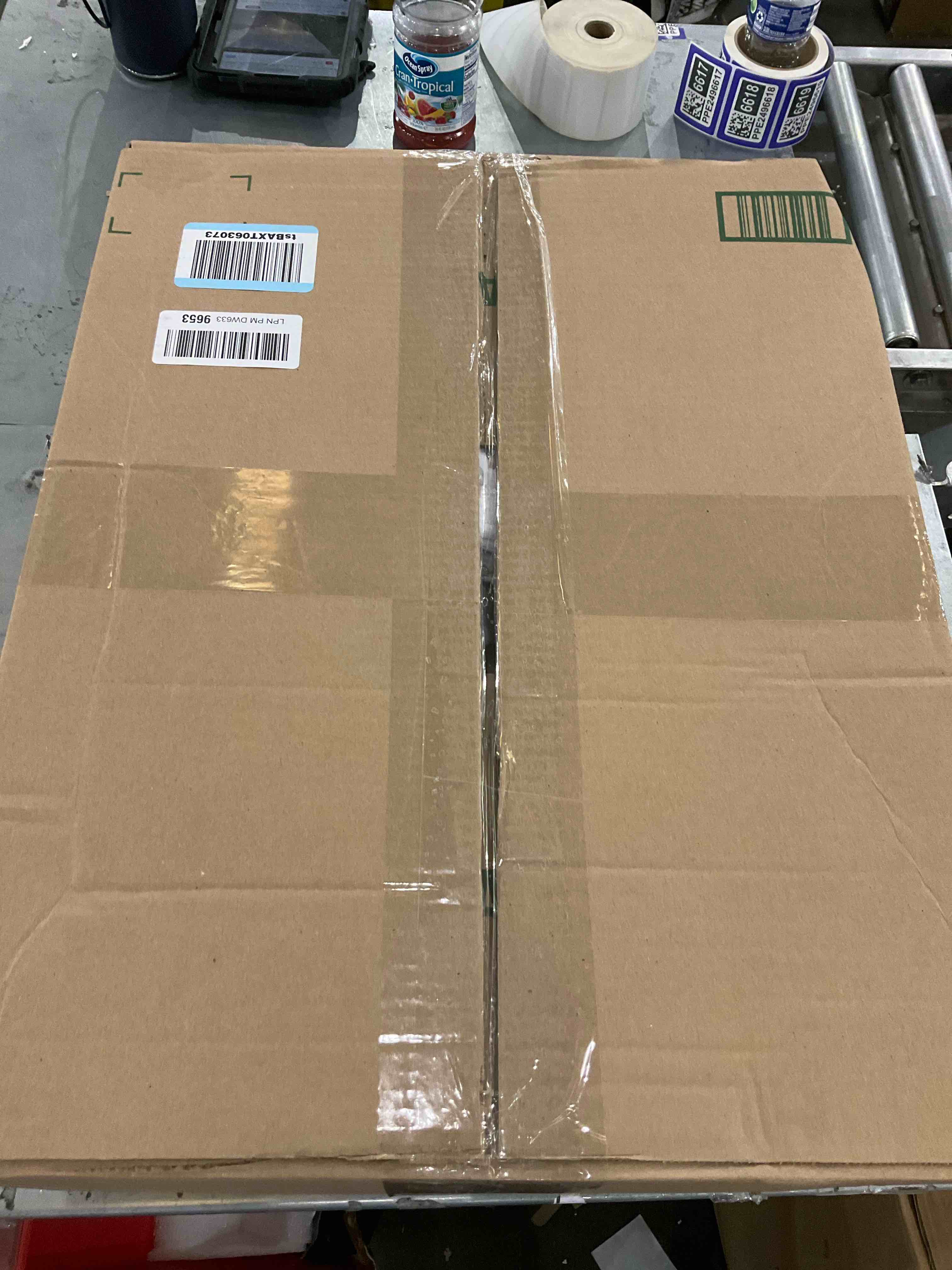 https://s3.amazonaws.com/lotting-images-prod/bidfta/PPE2496521_1746112166148.jpeg