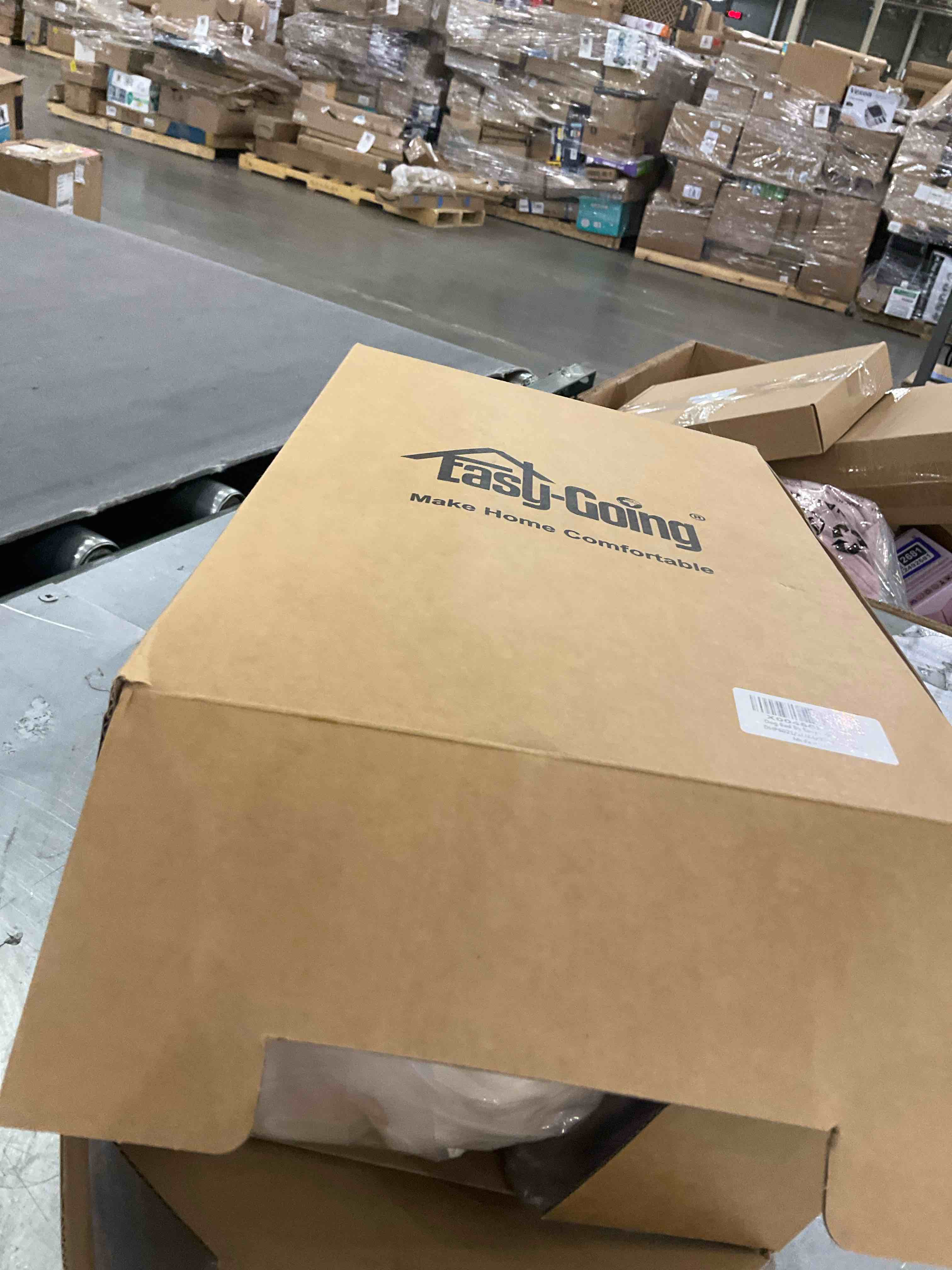 https://s3.amazonaws.com/lotting-images-prod/bidfta/PPE2496581_1746113824257.jpeg