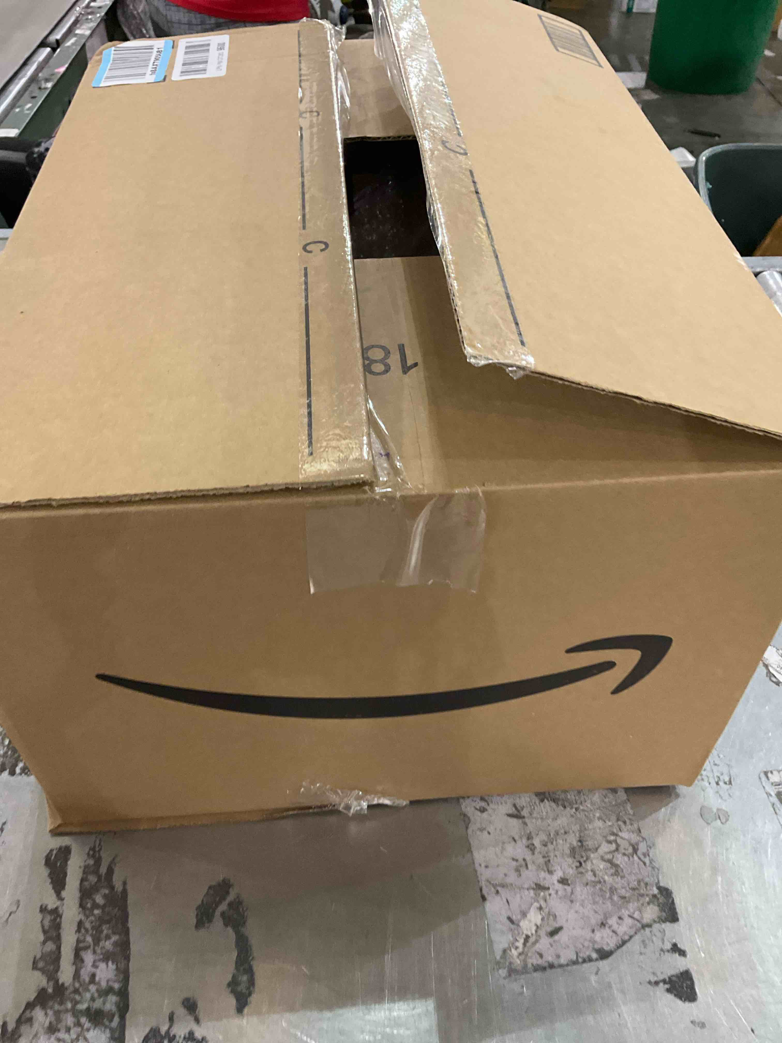 https://s3.amazonaws.com/lotting-images-prod/bidfta/PPE2496715_1746120641591.jpeg