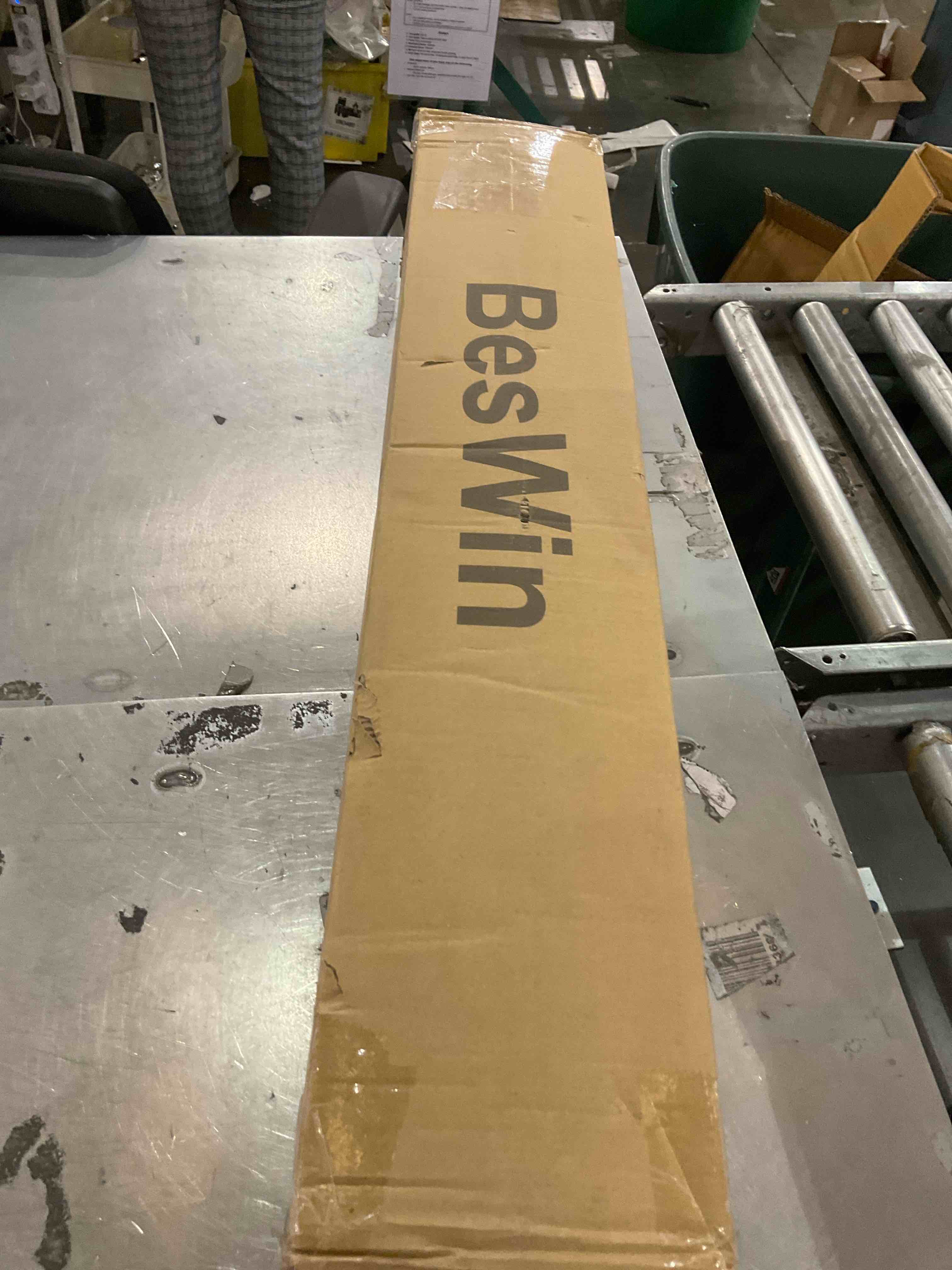 https://s3.amazonaws.com/lotting-images-prod/bidfta/PPE2496719_1746120957895.jpeg