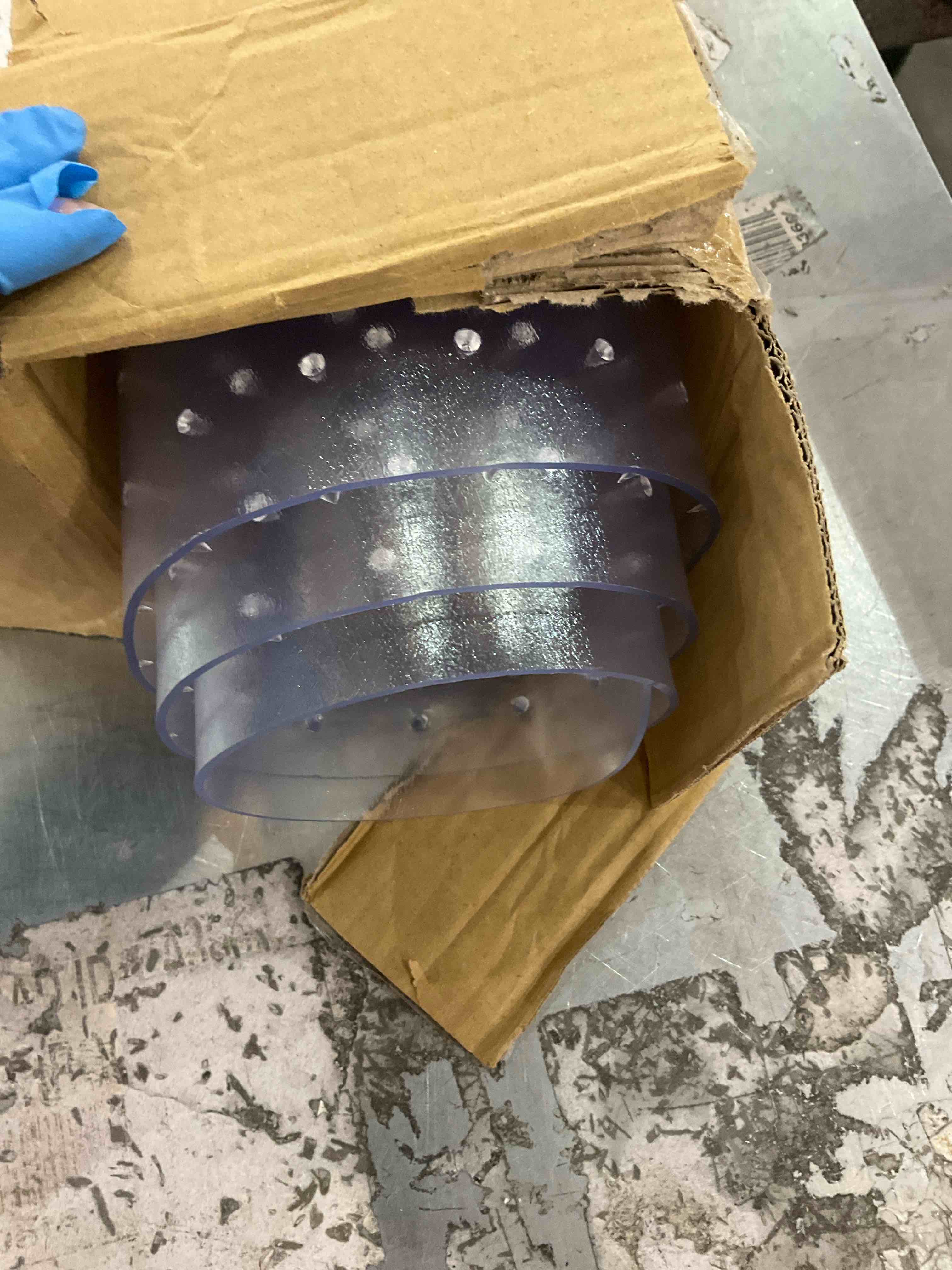 https://s3.amazonaws.com/lotting-images-prod/bidfta/PPE2496719_1746120969422.jpeg