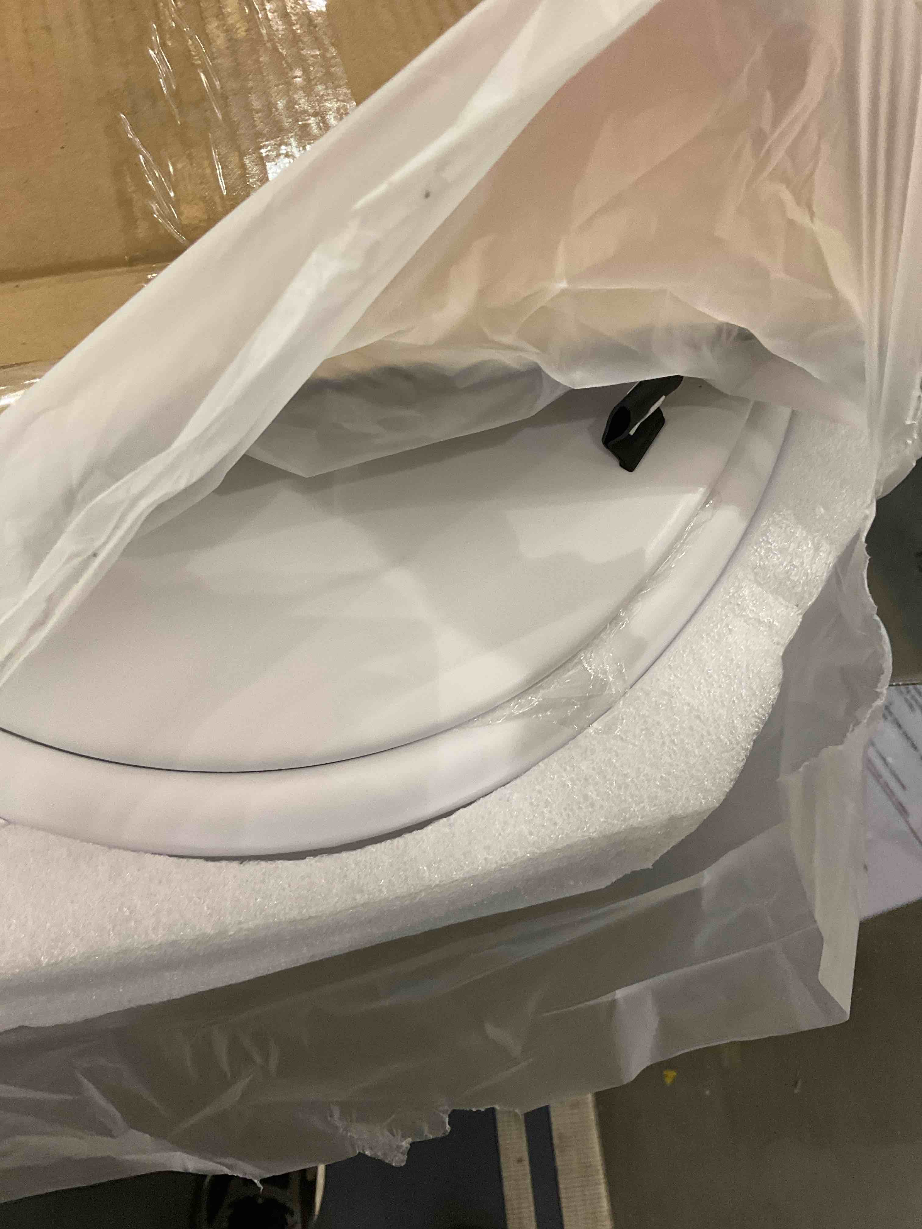 https://s3.amazonaws.com/lotting-images-prod/bidfta/PPE2496756_1746120104958.jpeg