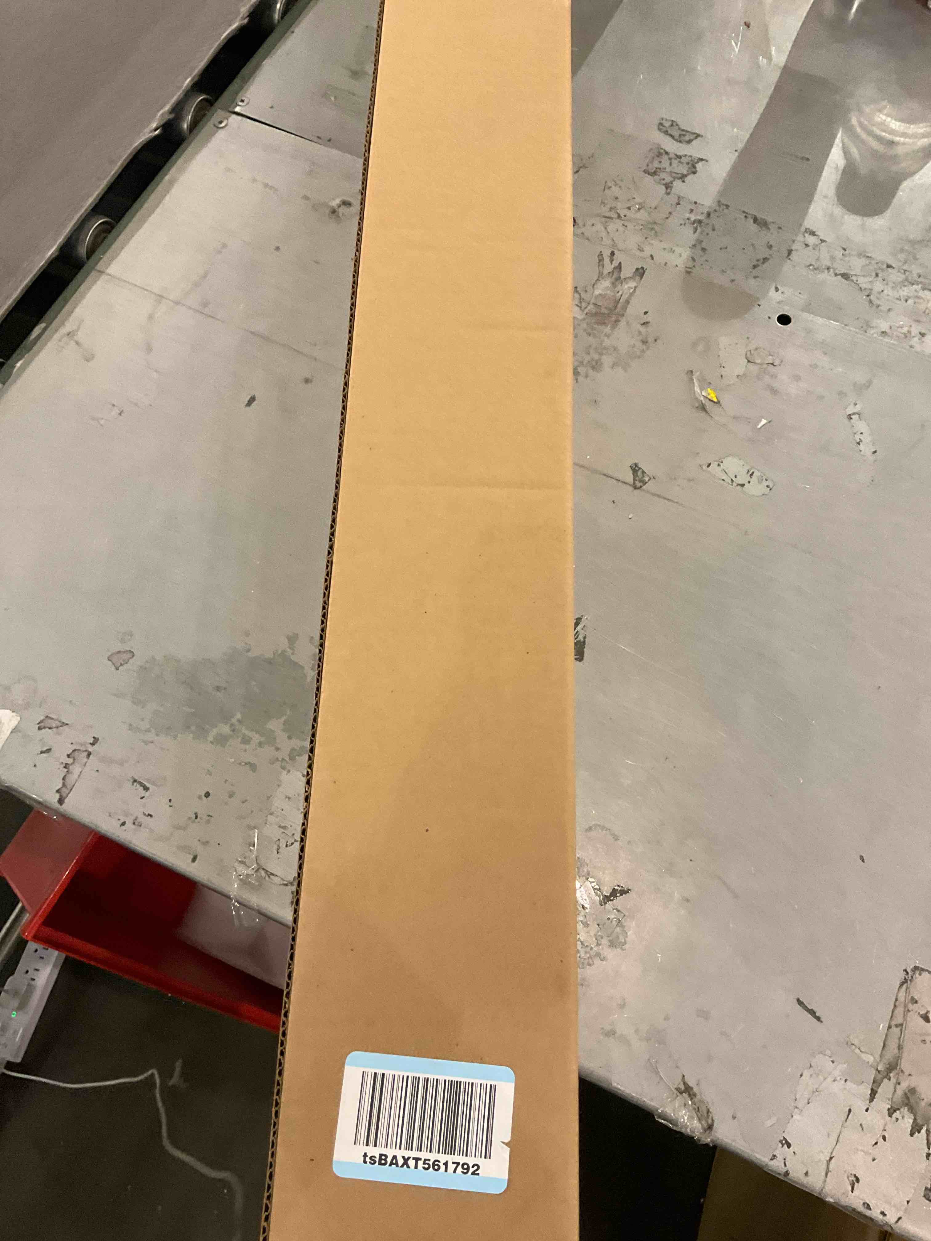 https://s3.amazonaws.com/lotting-images-prod/bidfta/PPE2496872_1746120520562.jpeg