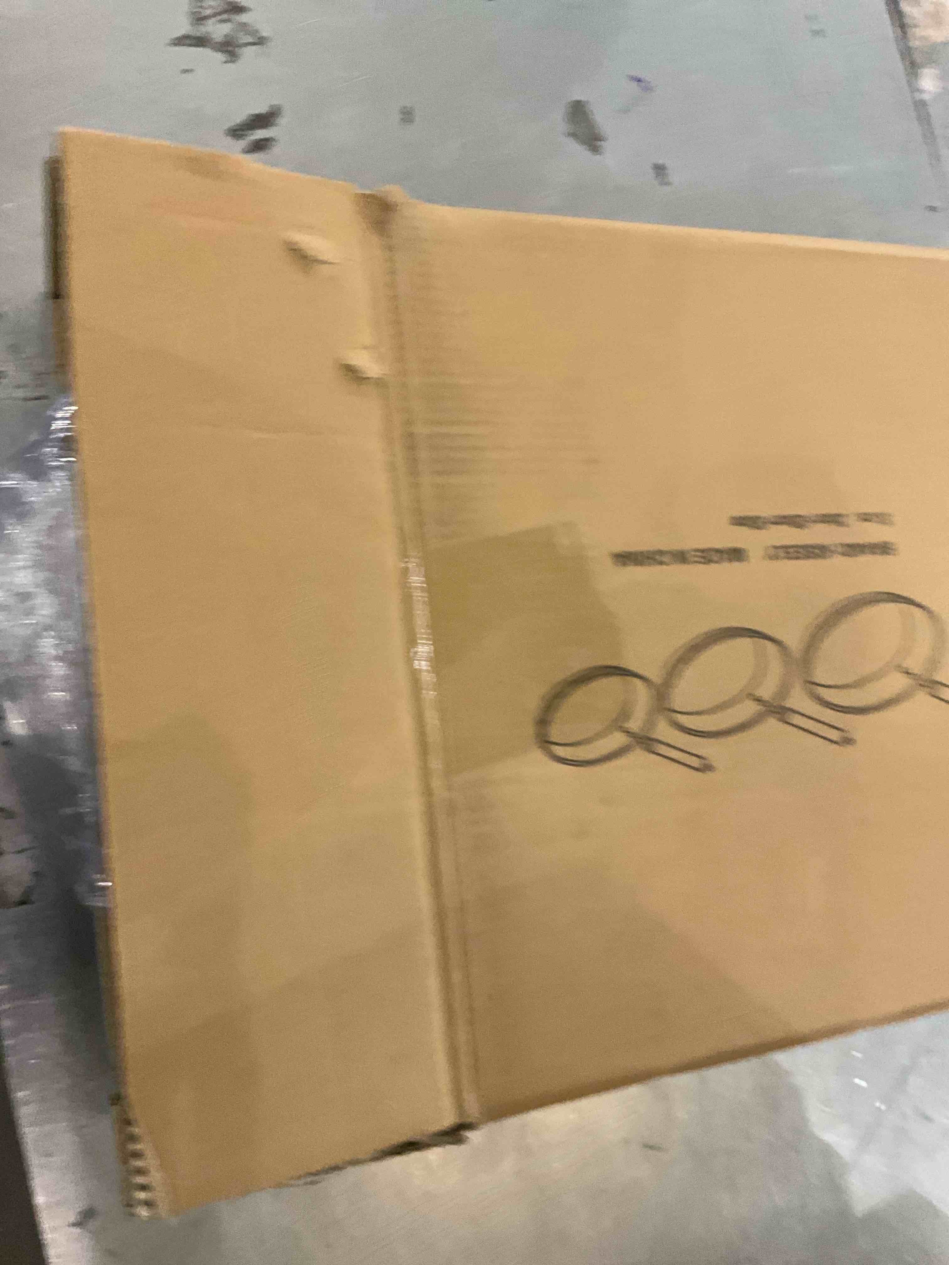 https://s3.amazonaws.com/lotting-images-prod/bidfta/PPE2496905_1746121406322.jpeg