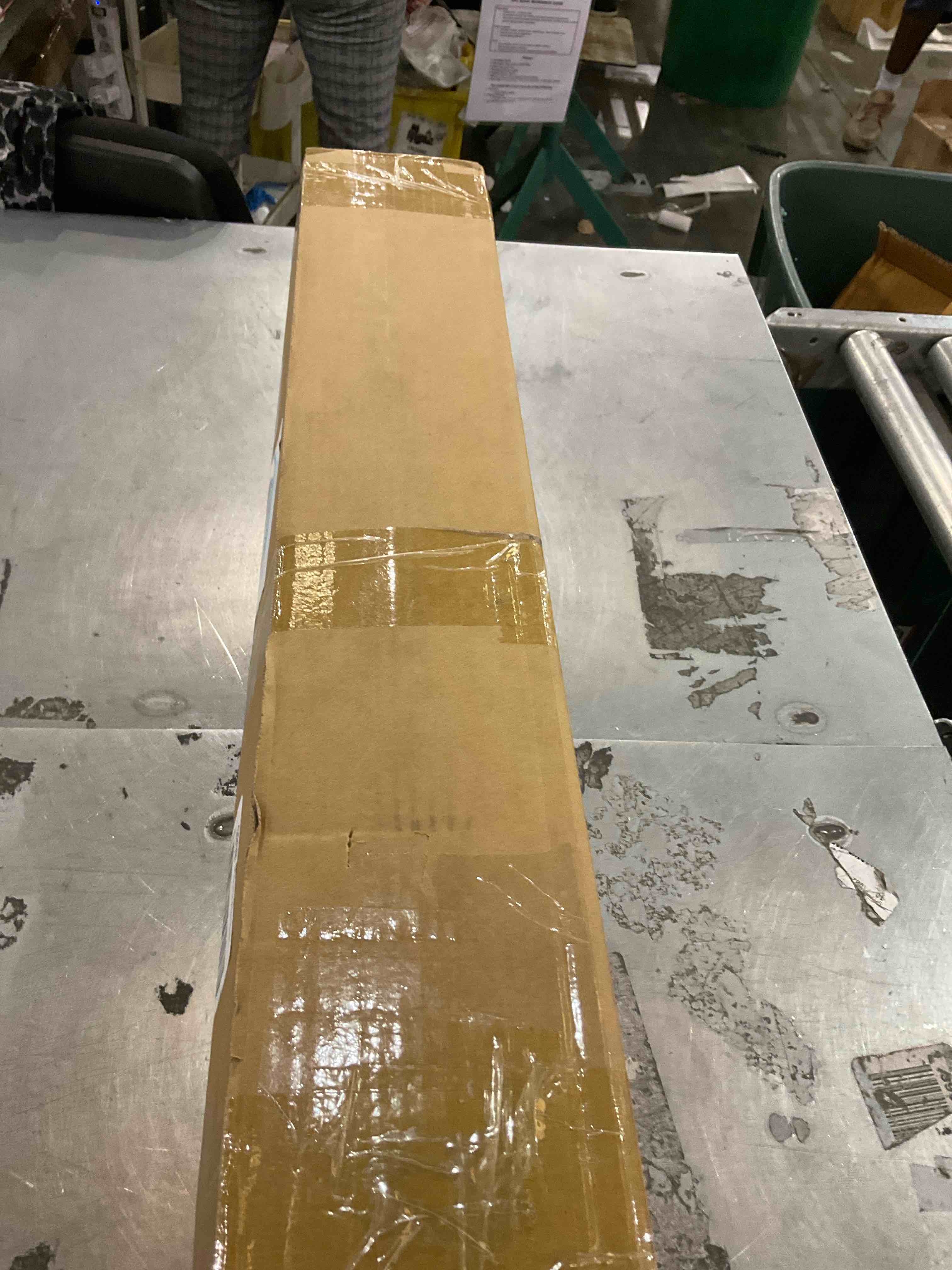 https://s3.amazonaws.com/lotting-images-prod/bidfta/PPE2496920_1746121180669.jpeg