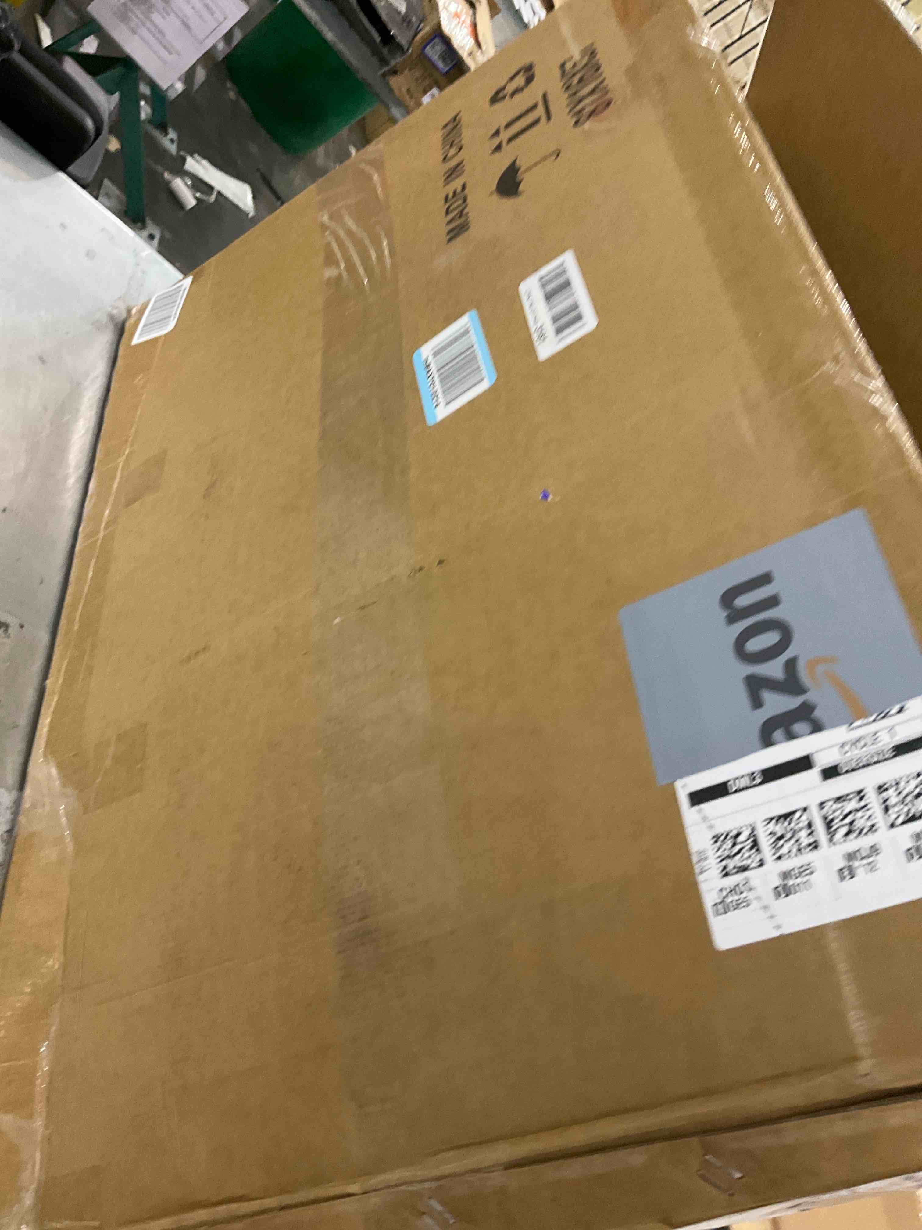 https://s3.amazonaws.com/lotting-images-prod/bidfta/PPE2496922_1746121407545.jpeg