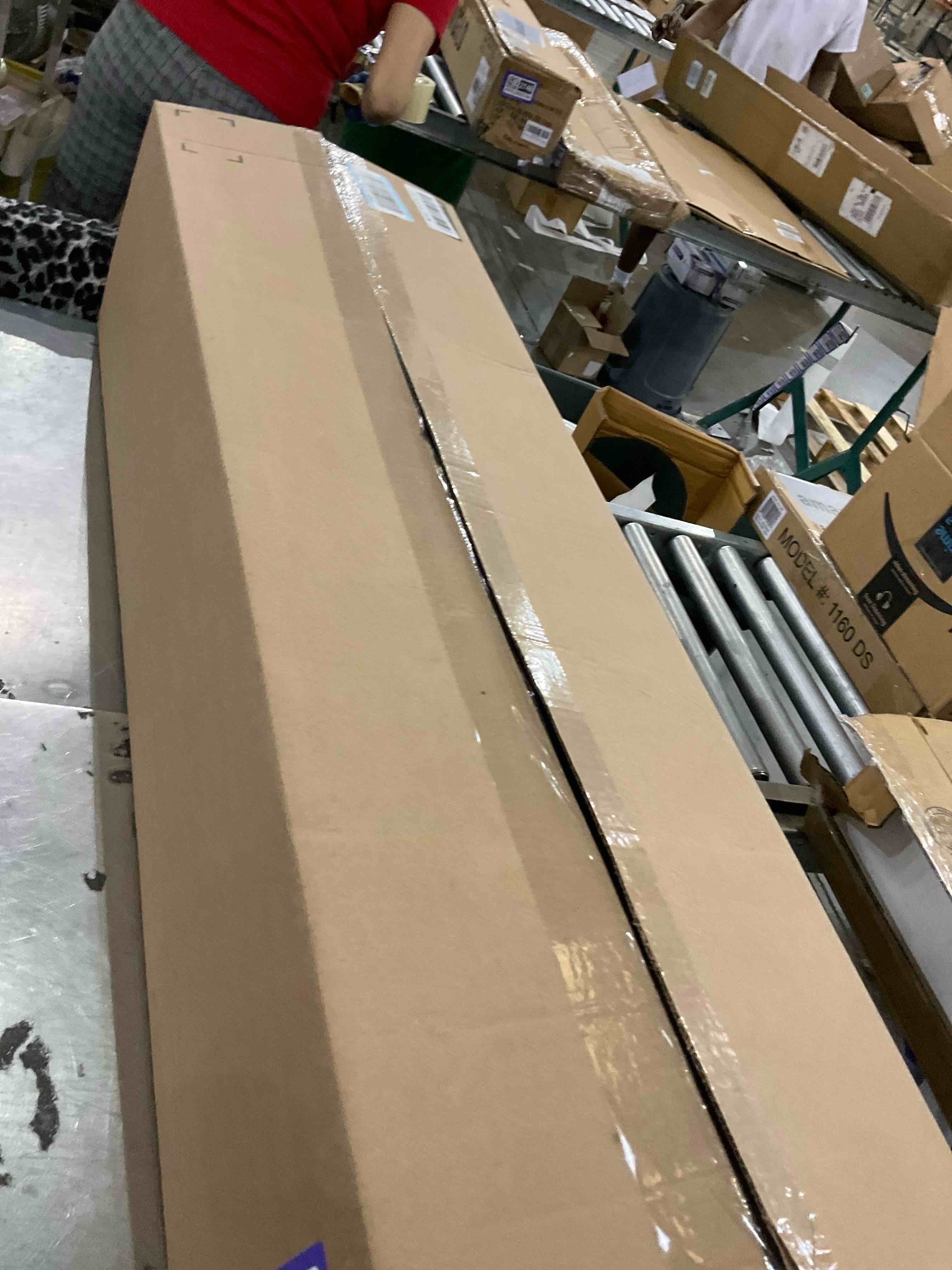 https://s3.amazonaws.com/lotting-images-prod/bidfta/PPE2496924_1746121625921.jpeg