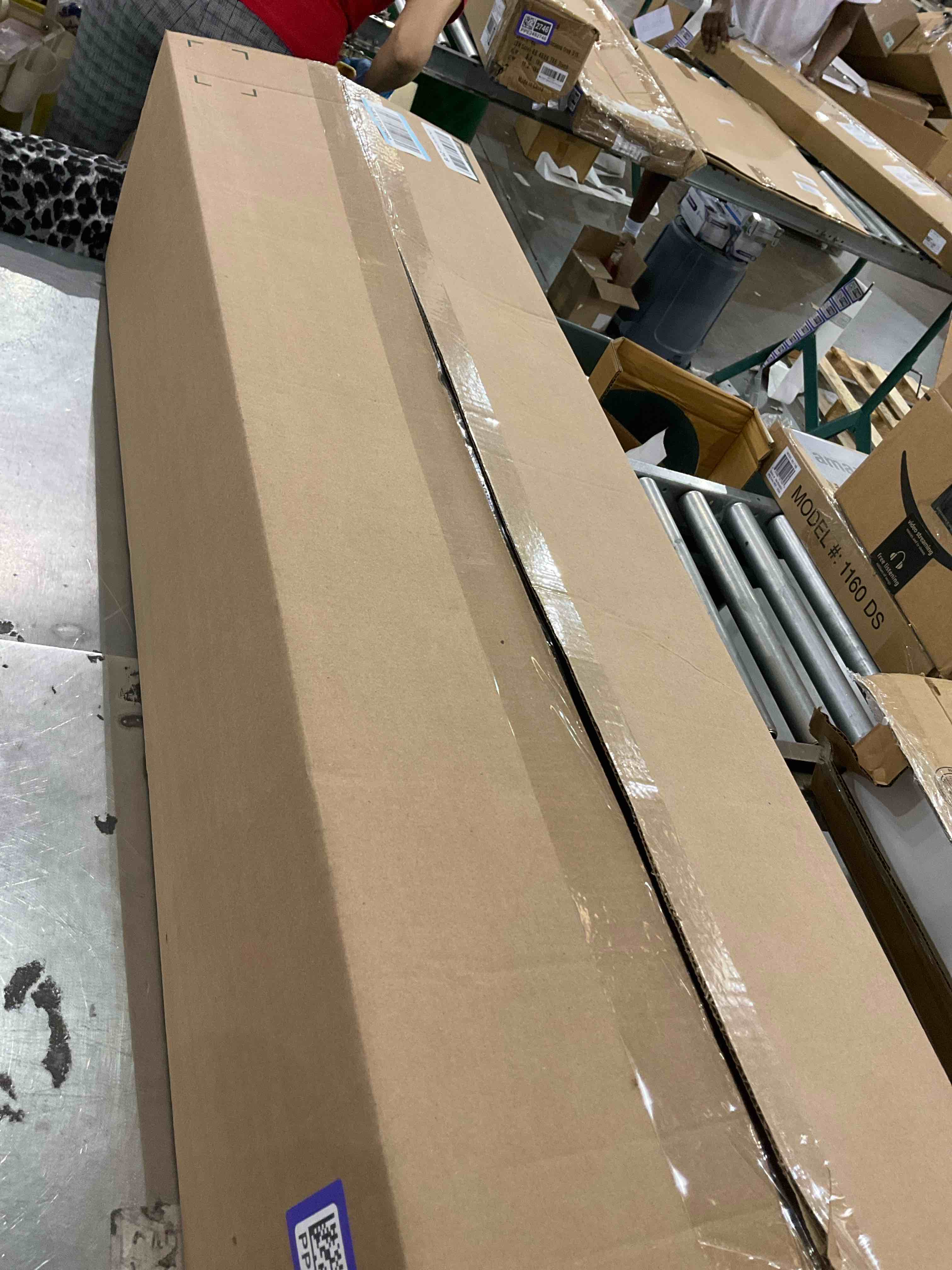 https://s3.amazonaws.com/lotting-images-prod/bidfta/PPE2496924_1746121626732.jpeg