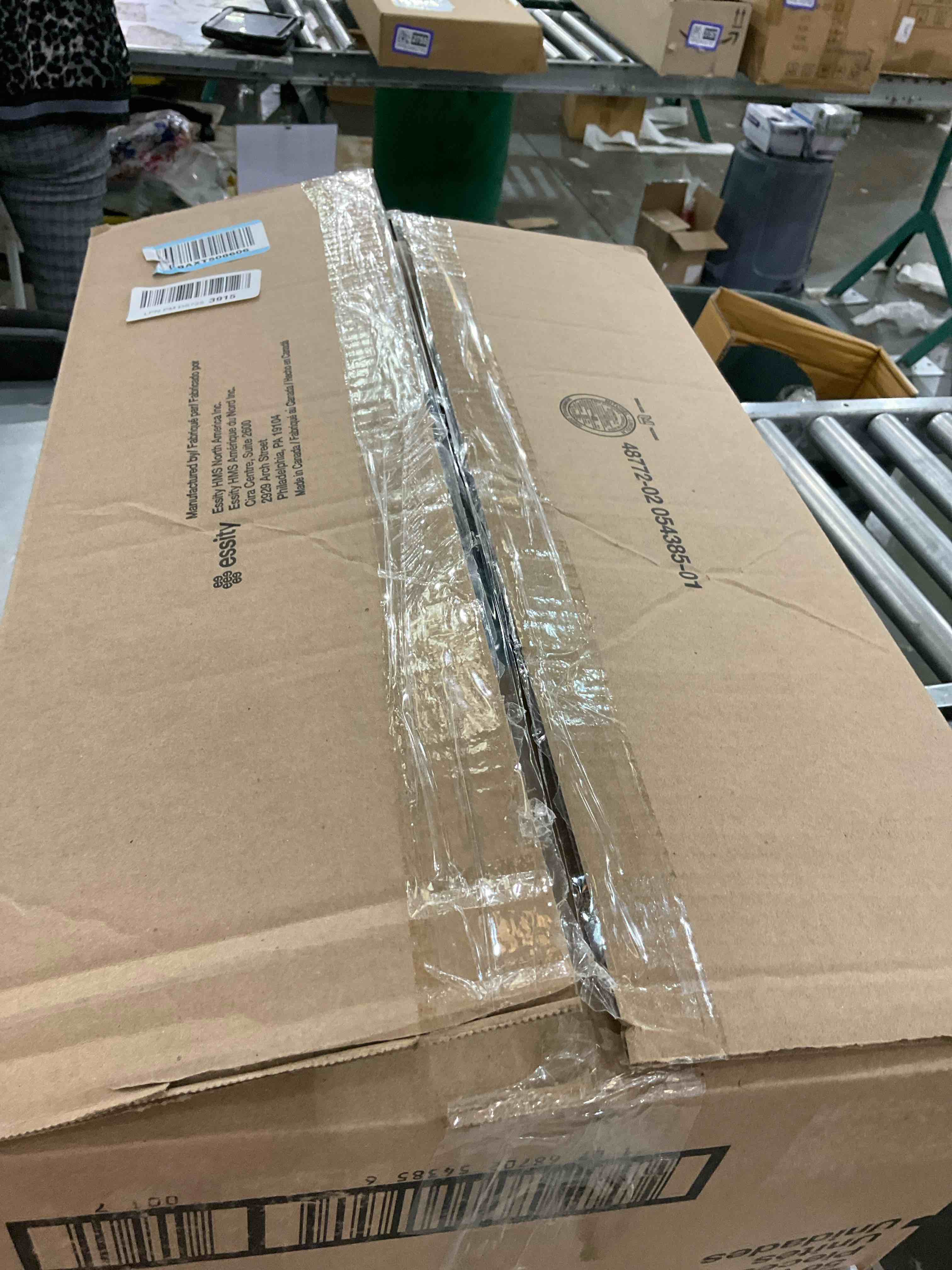 https://s3.amazonaws.com/lotting-images-prod/bidfta/PPE2496935_1746124289937.jpeg