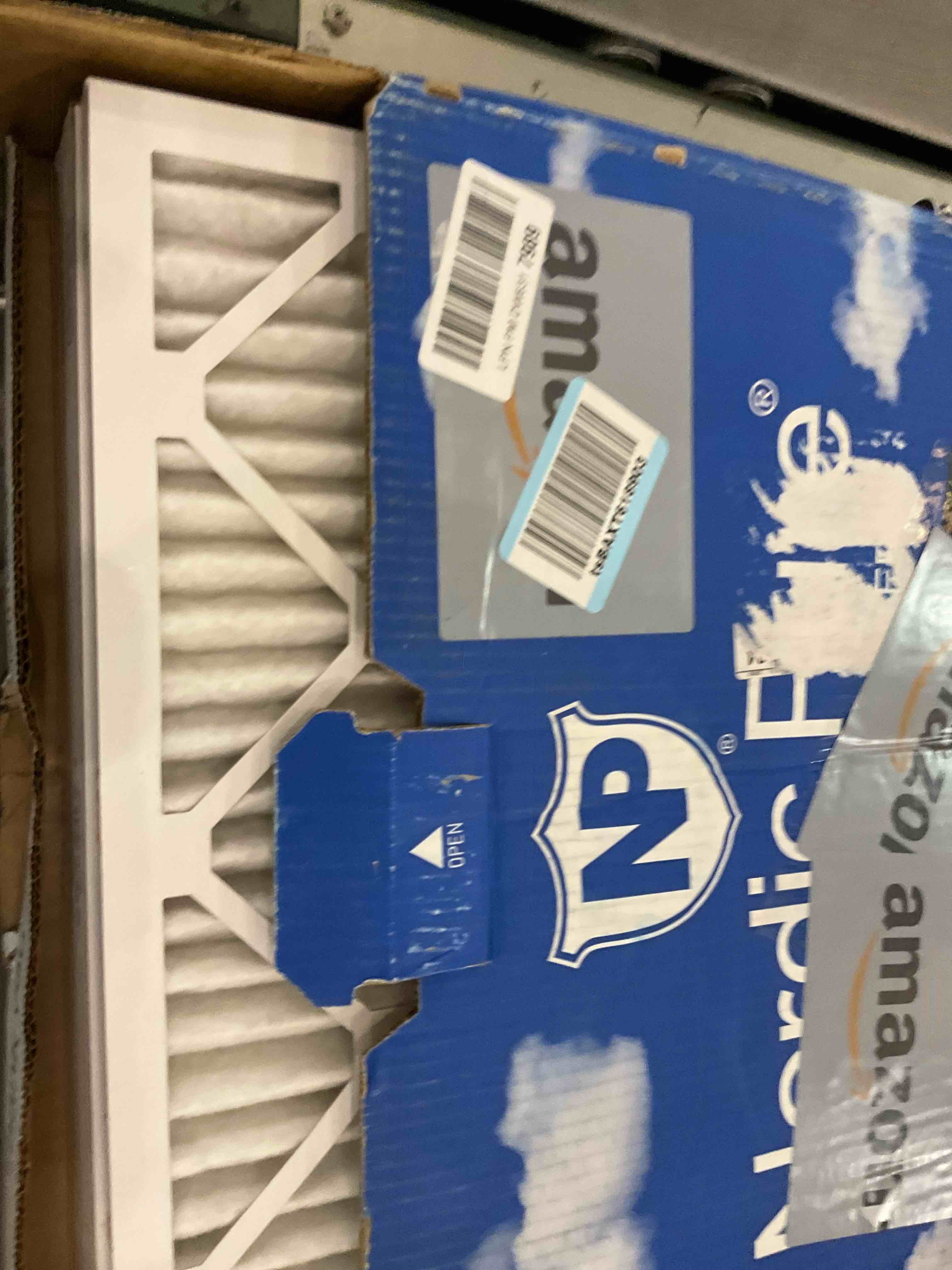 https://s3.amazonaws.com/lotting-images-prod/bidfta/PPE2496985_1746125355712.jpeg